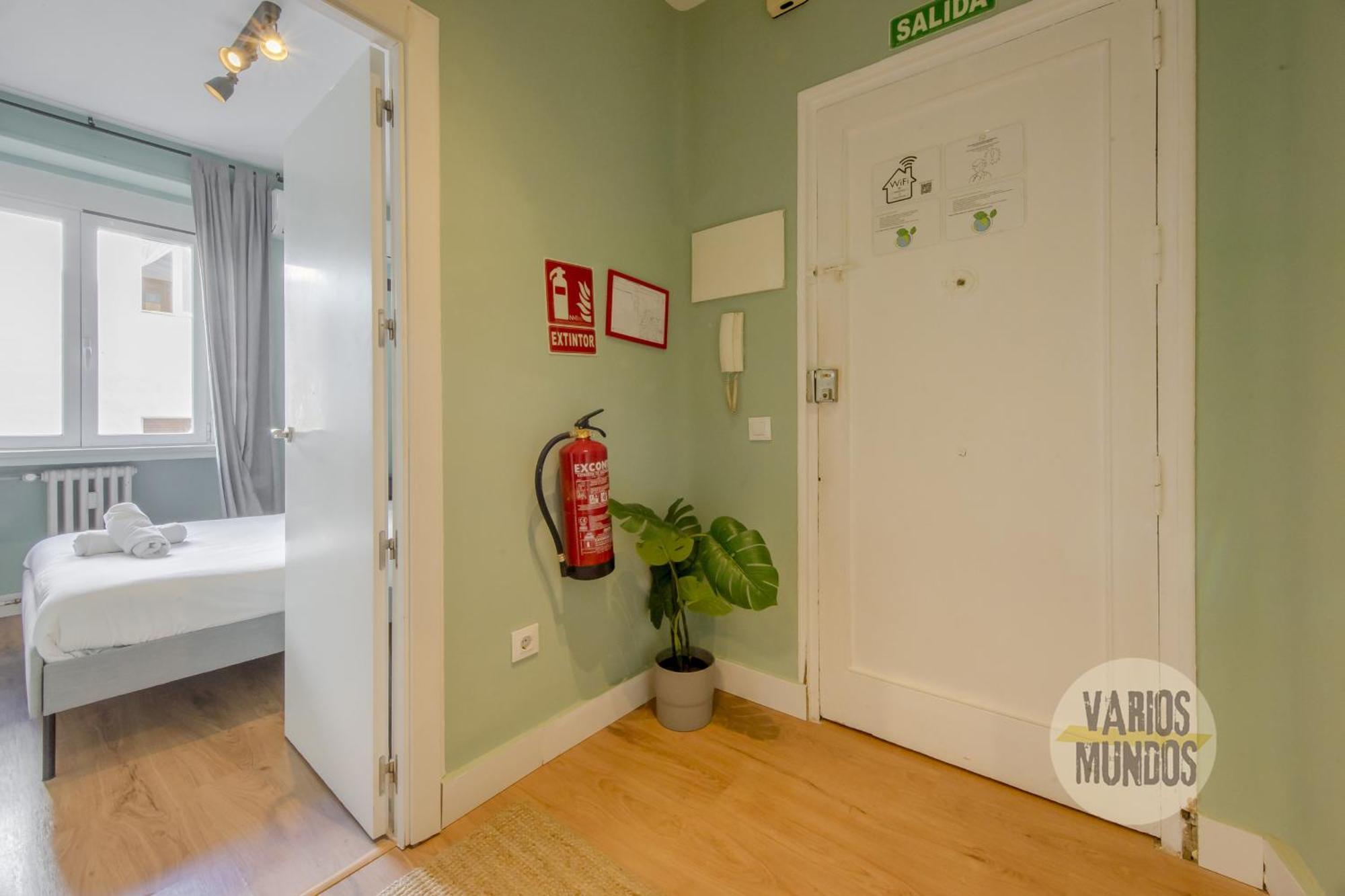 Classic 7pax En La Latina-centro De Apartamento