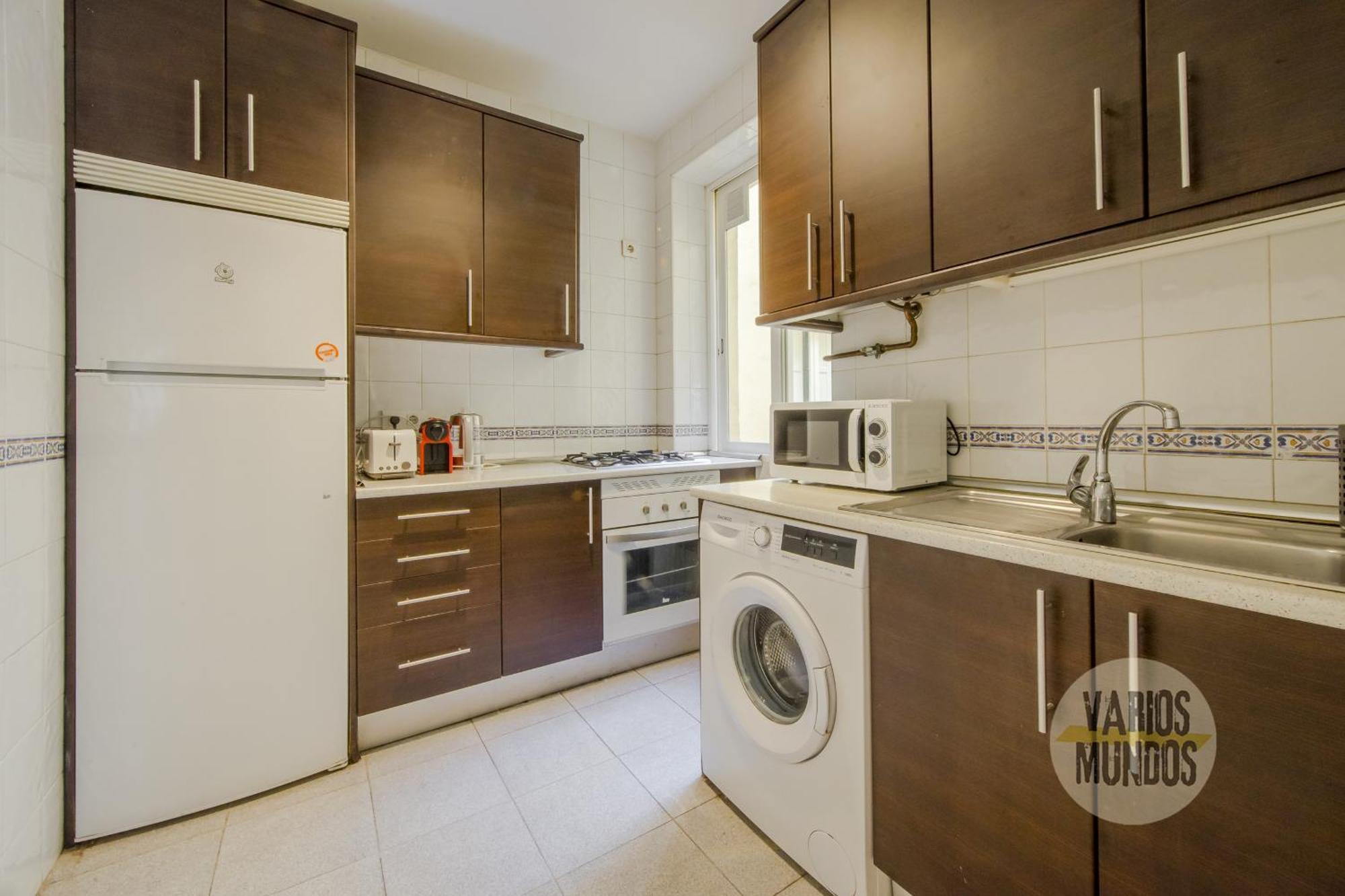 Apartamento Classic 7pax En La Latina-centro De Madrid