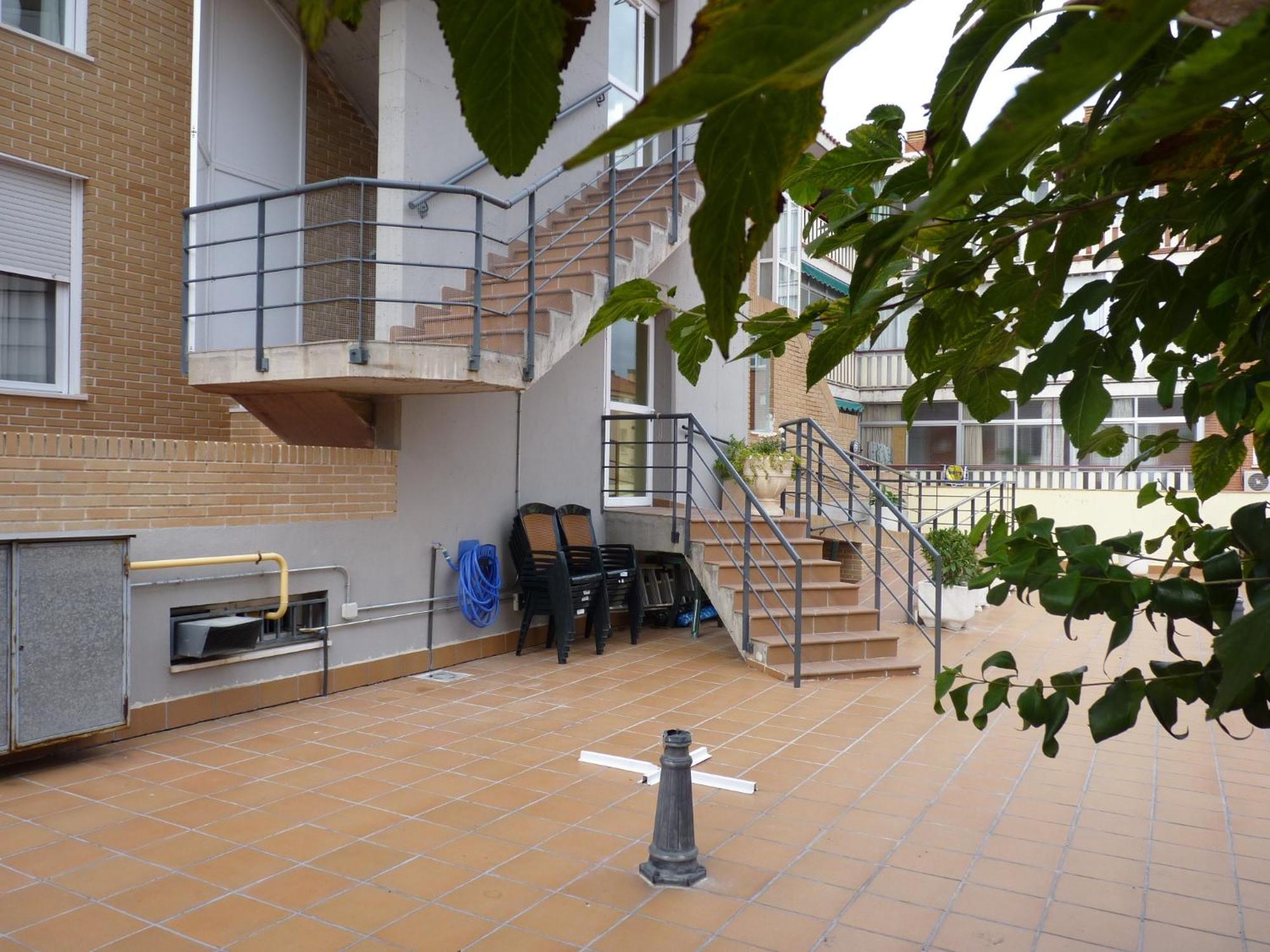 Barajas Plaza