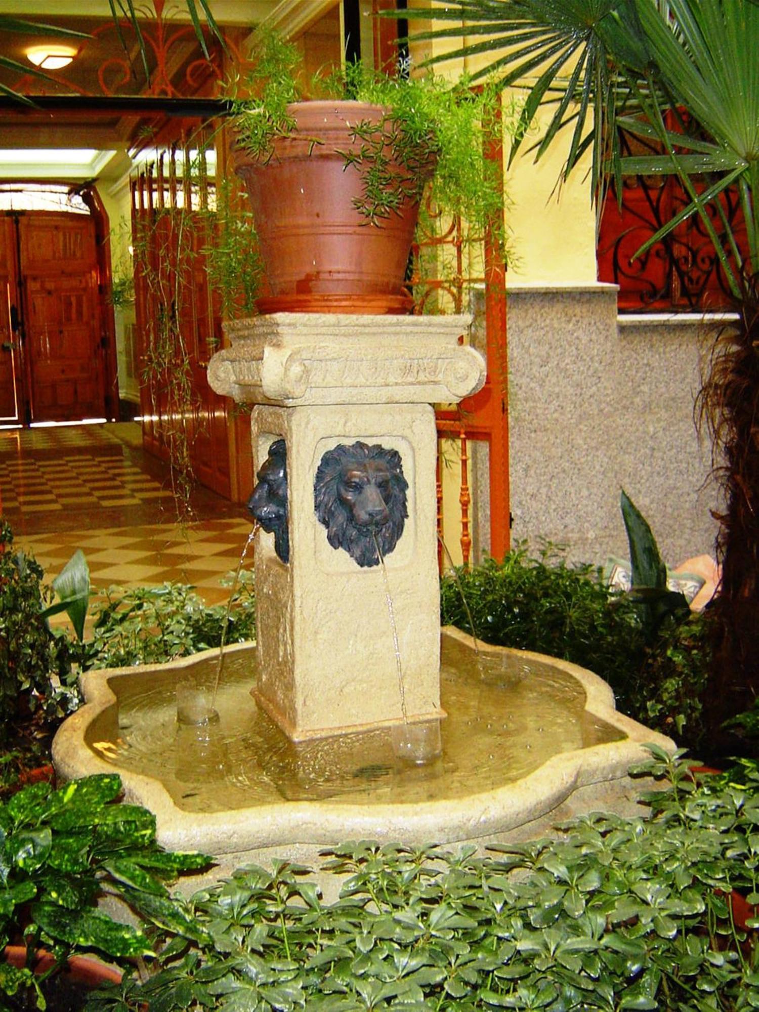 Pensión La Fontana 2*