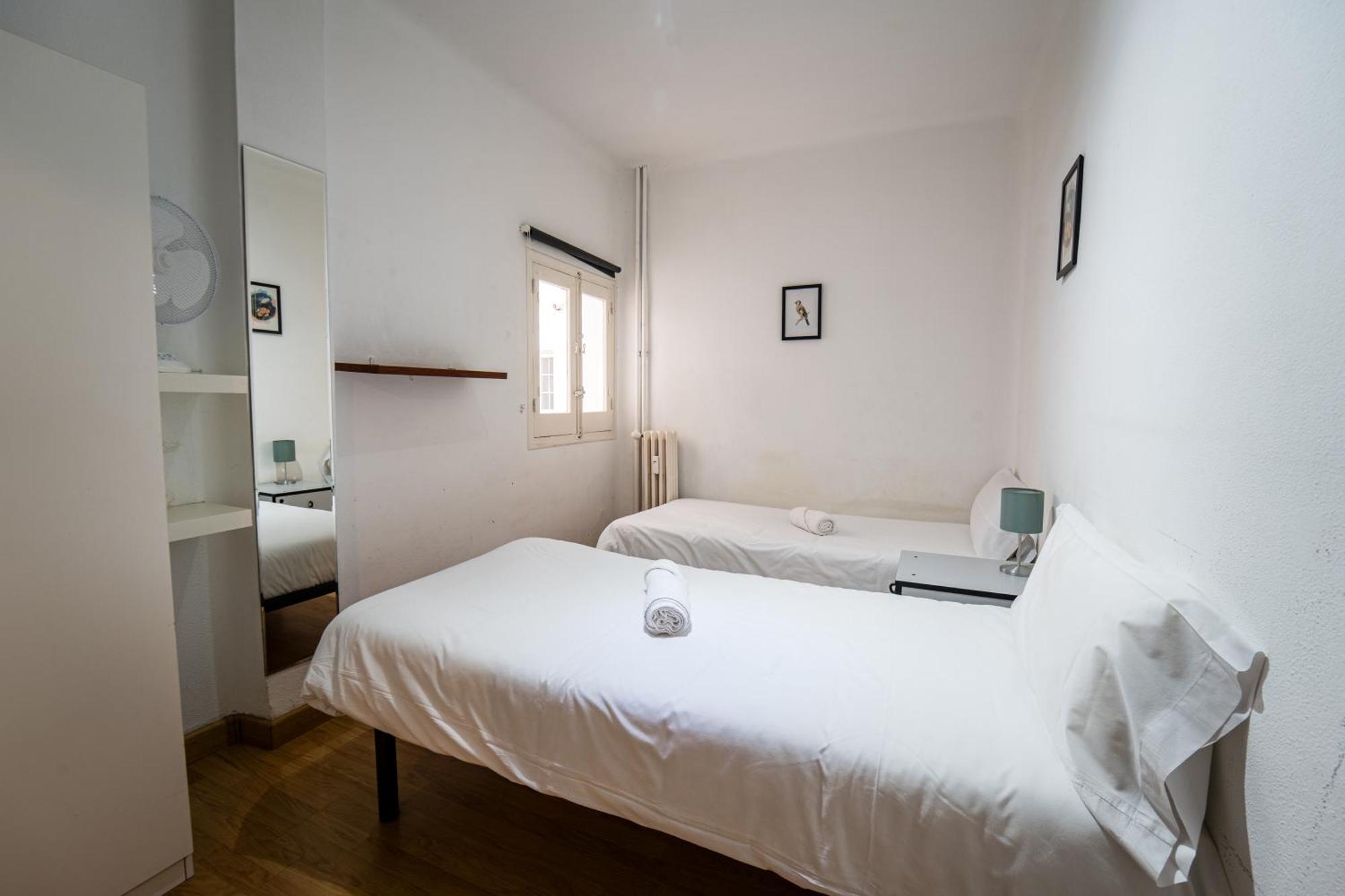 Apartamento Amplio En Chamberi By Bebalmy *