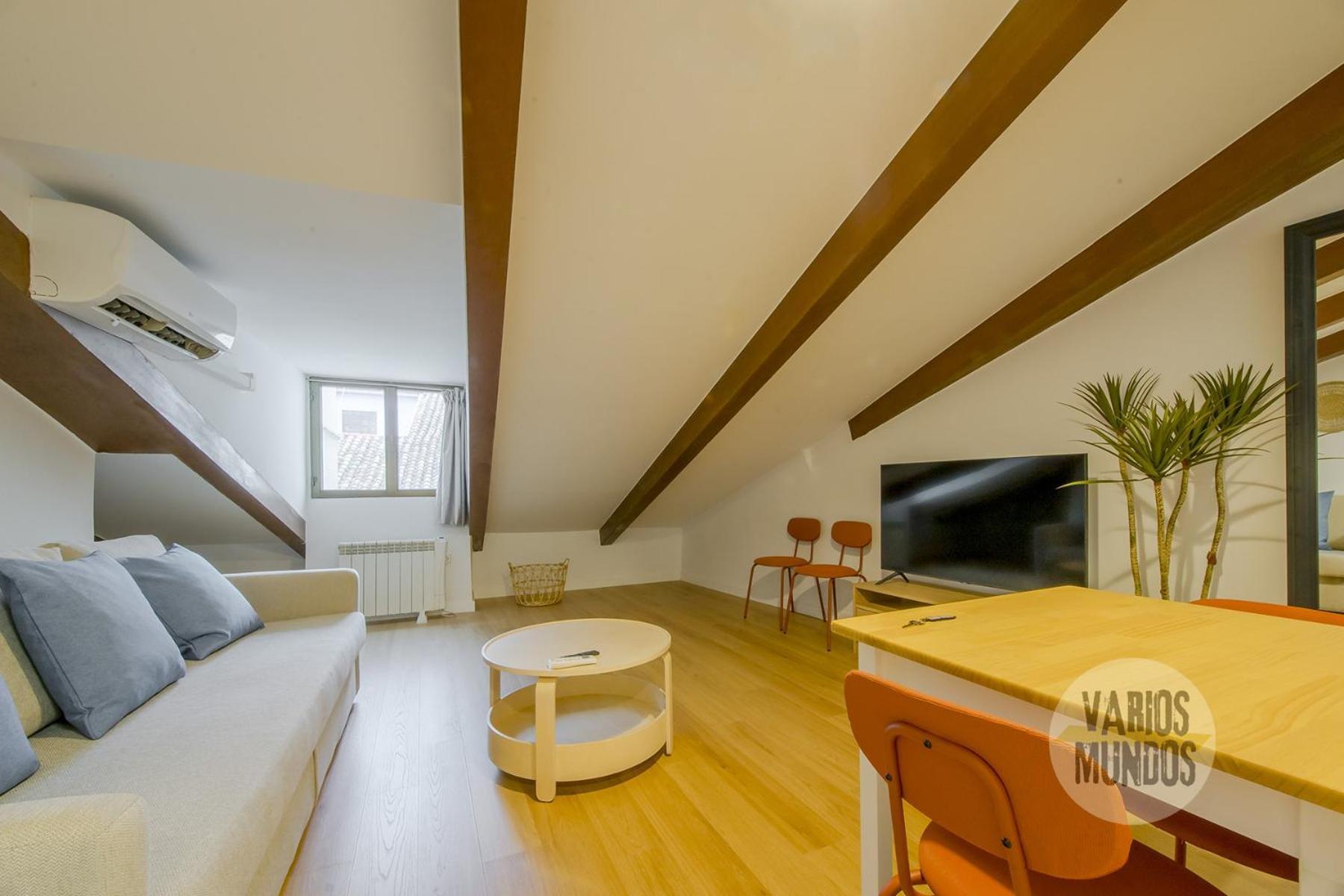 Fashion Design Loft En Calle Carretas-sol 4pax Madrid