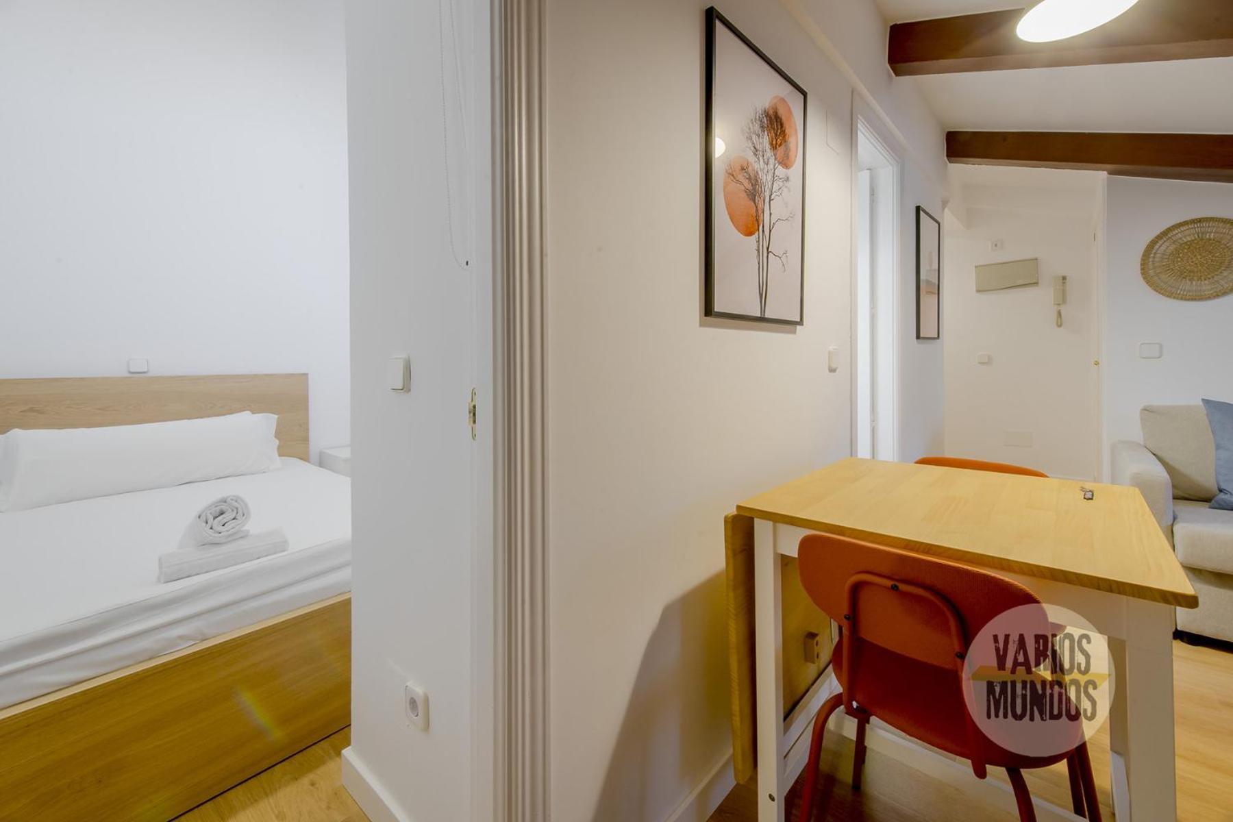 Apartamento Fashion Design Loft En Calle Carretas-sol 4pax *