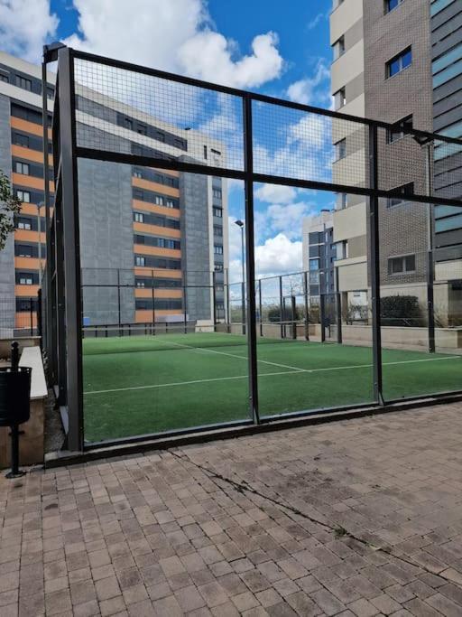 Apartamento Valdebebas Con Garaje Gimnasio Y Piscina