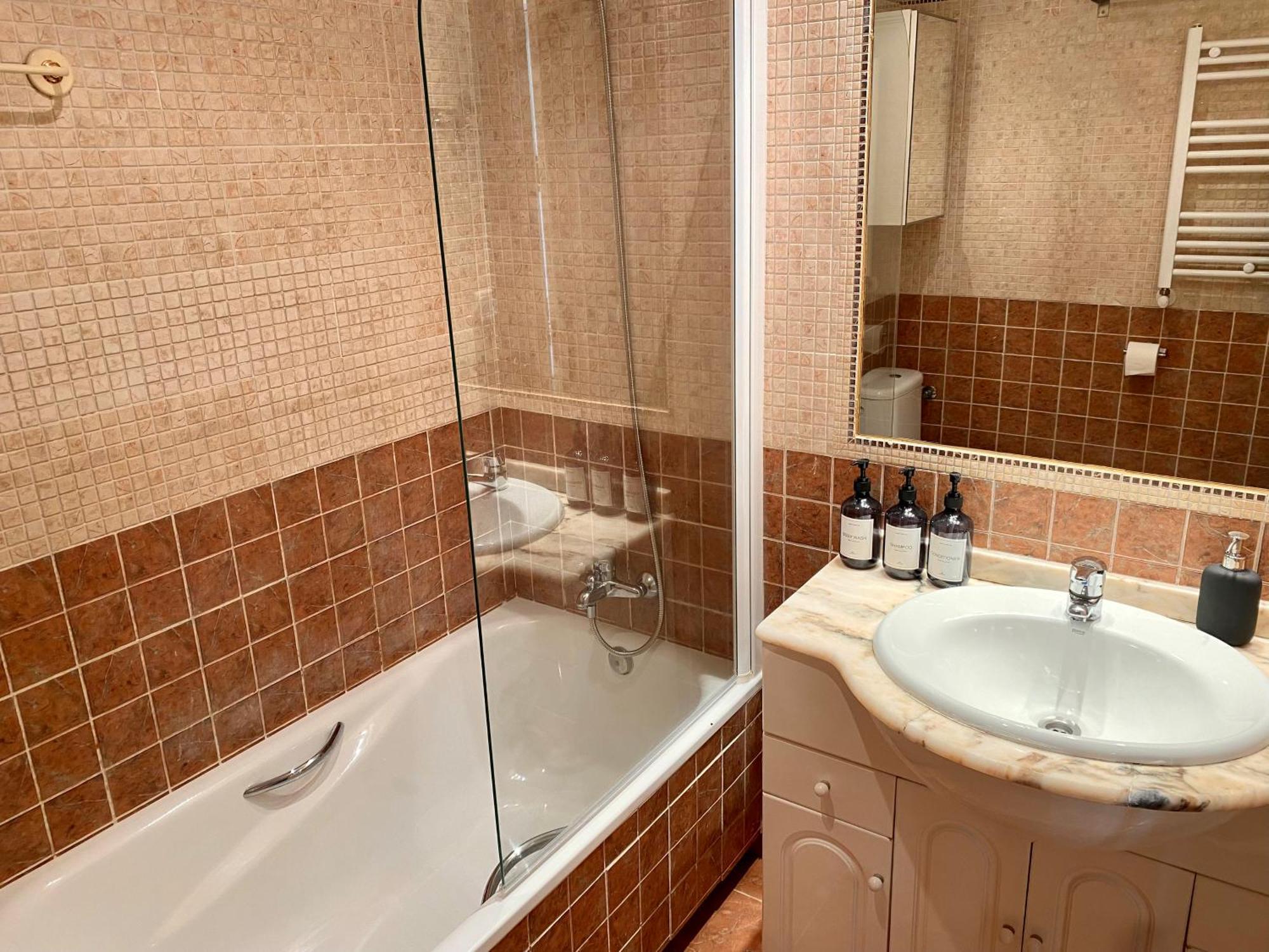 Apartamento Acogedor Atico En El Centro Madrid