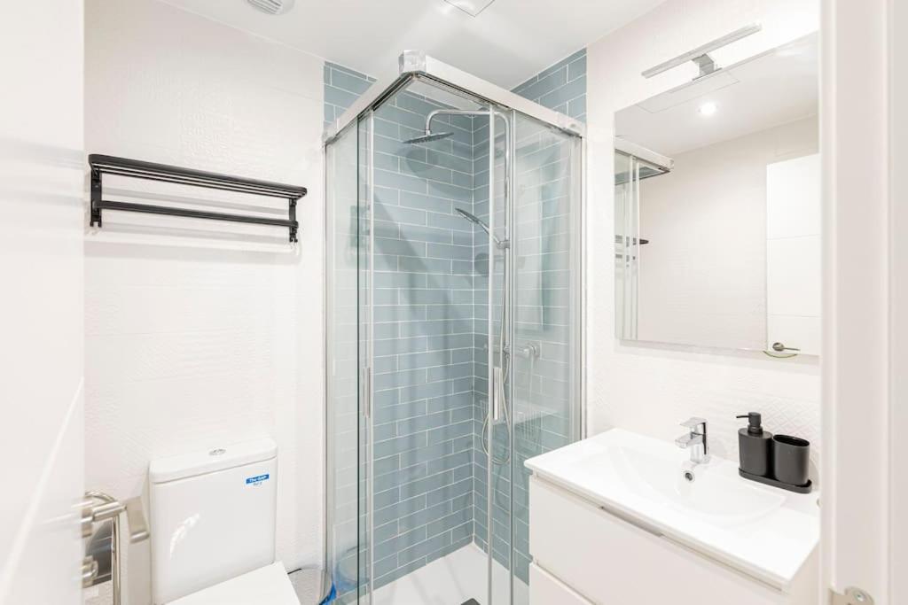 Apartamento Luminoso En El Barrio Ibiza A Solo 1km De Retiro Madrid