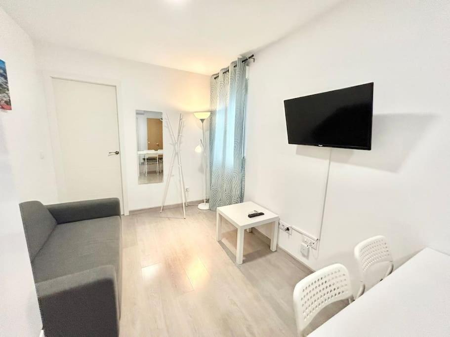 Apartamento Metro Avenida De America 09 *