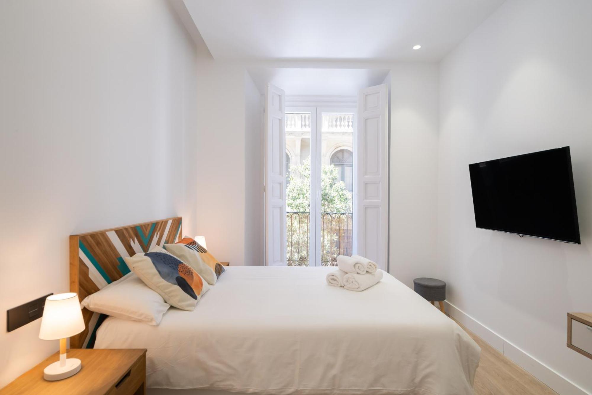 Apartamento Chueca Hortaleza 12pax 5 Bedrooms 5 Baths Madrid