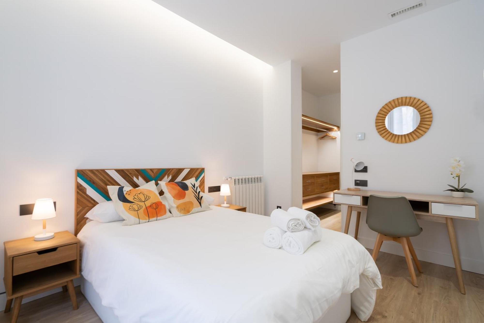 Apartamento Chueca Hortaleza 12pax 5 Bedrooms 5 Baths Madrid