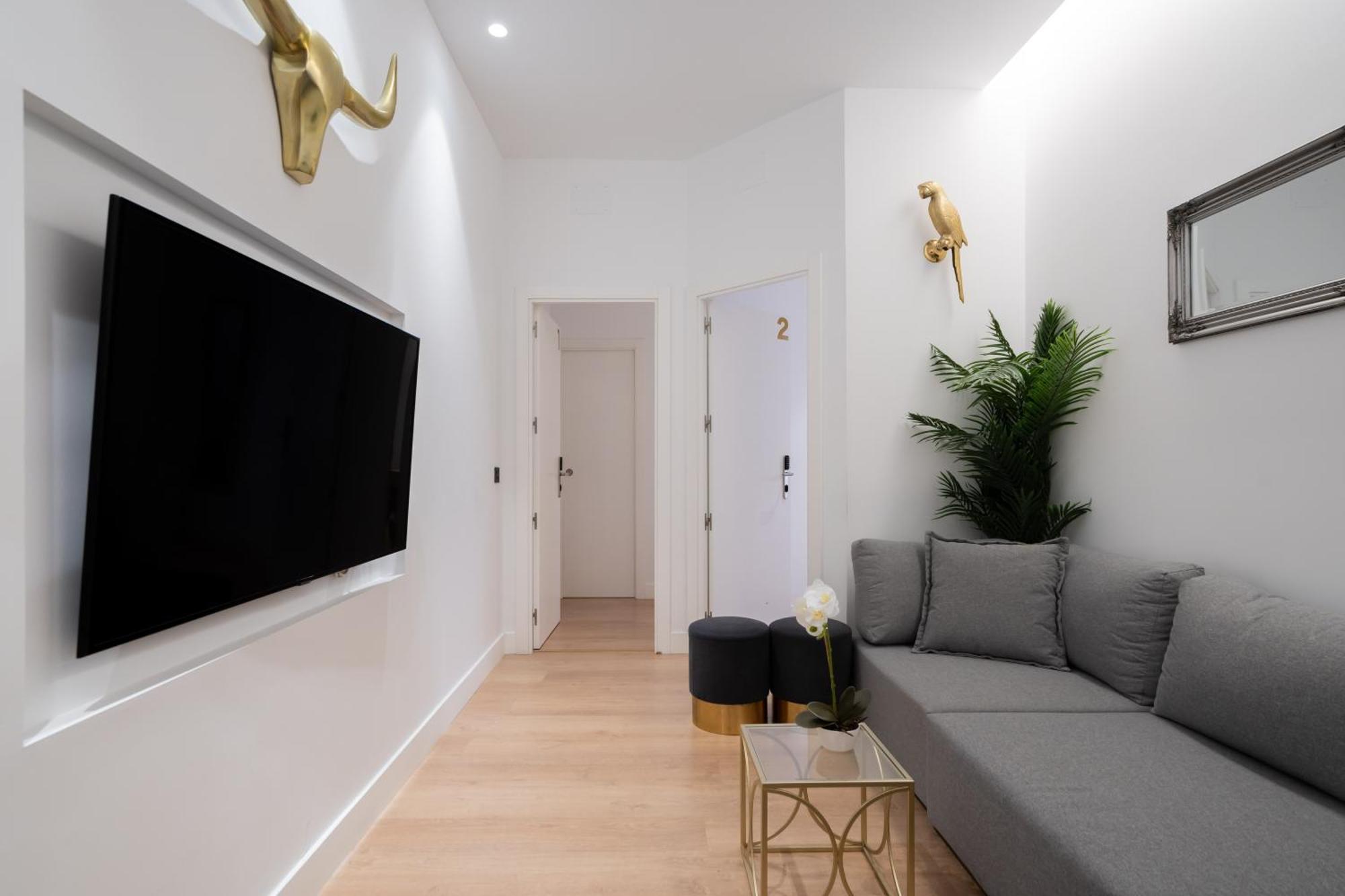 Apartamento Chueca Hortaleza 12pax 5 Bedrooms 5 Baths