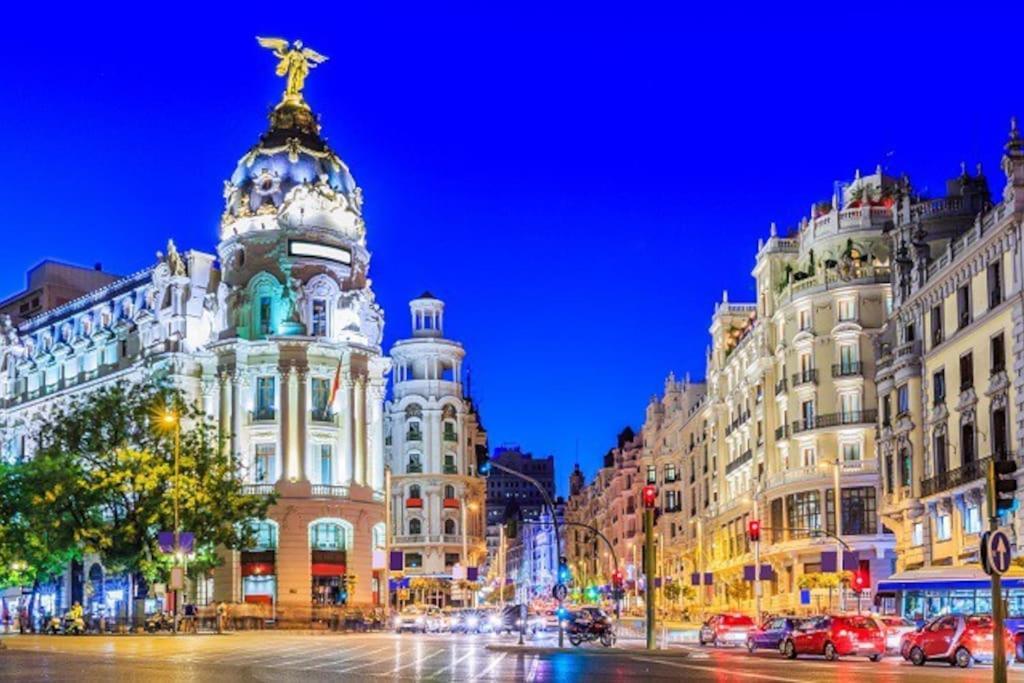 Apartamento Chueca Hortaleza 12pax 5 Bedrooms 5 Baths *