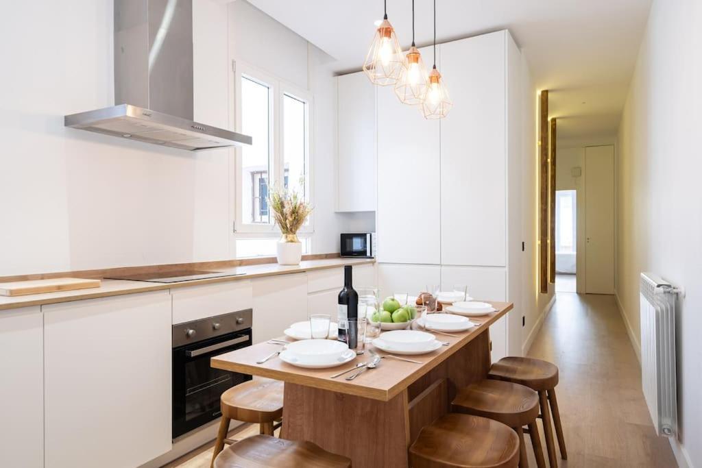 Apartamento Chueca Hortaleza 12pax 5 Bedrooms 5 Baths