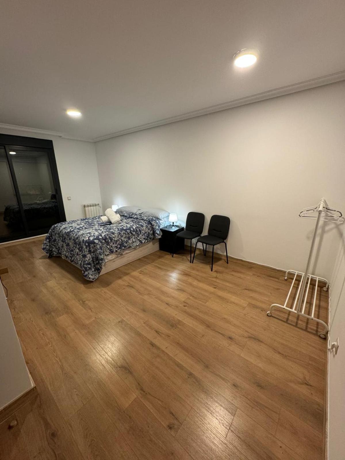 Pensión Marssuites Zapata *