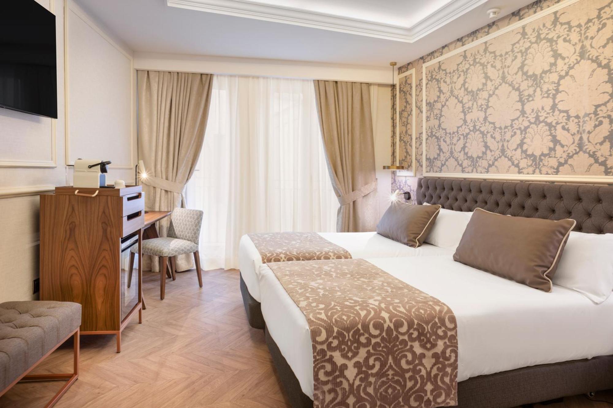 Hotel Catalonia Cortes