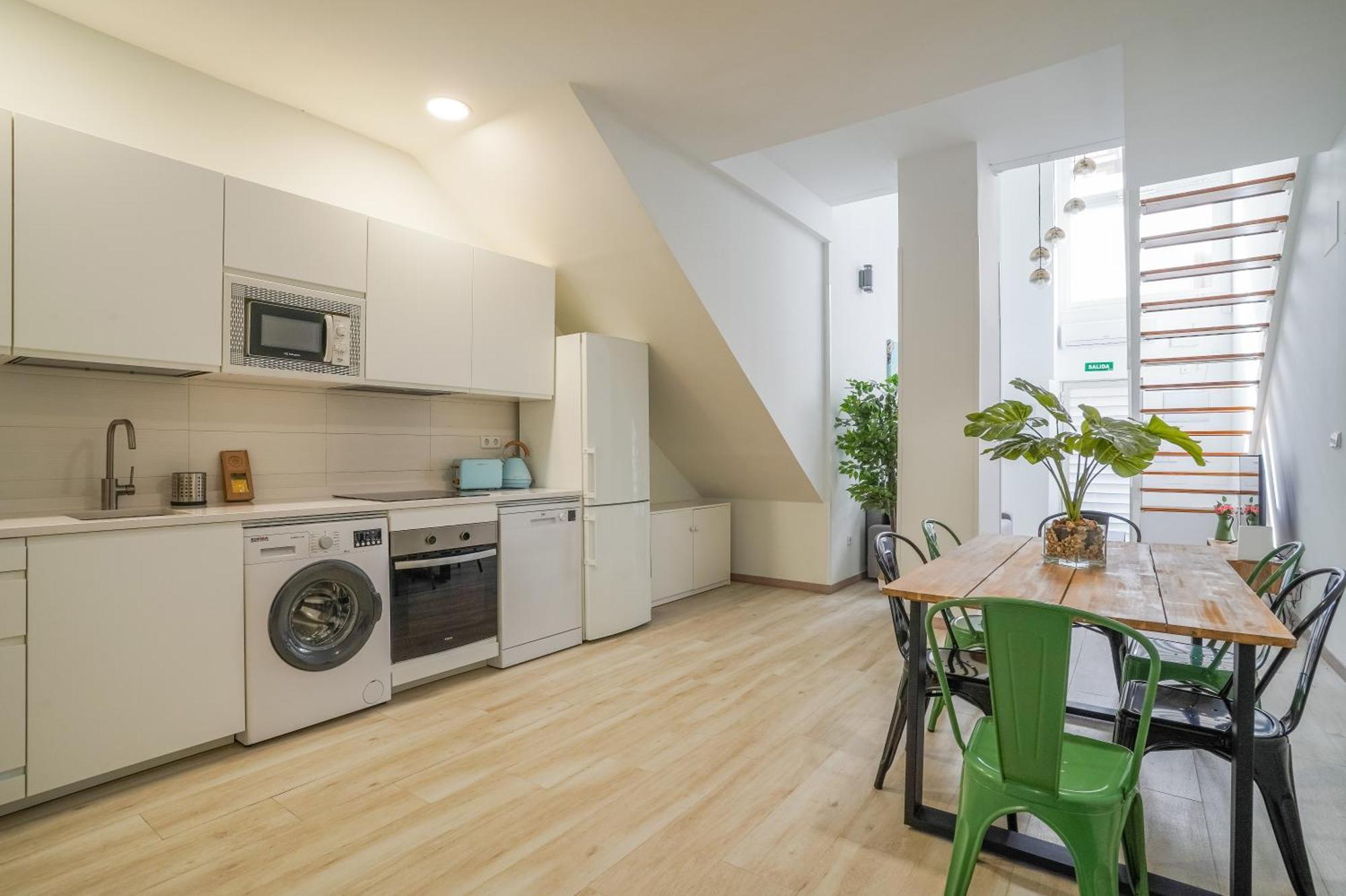 Modern Duplex-2bedrooms 1.5baths-delicias Apartamento Madrid