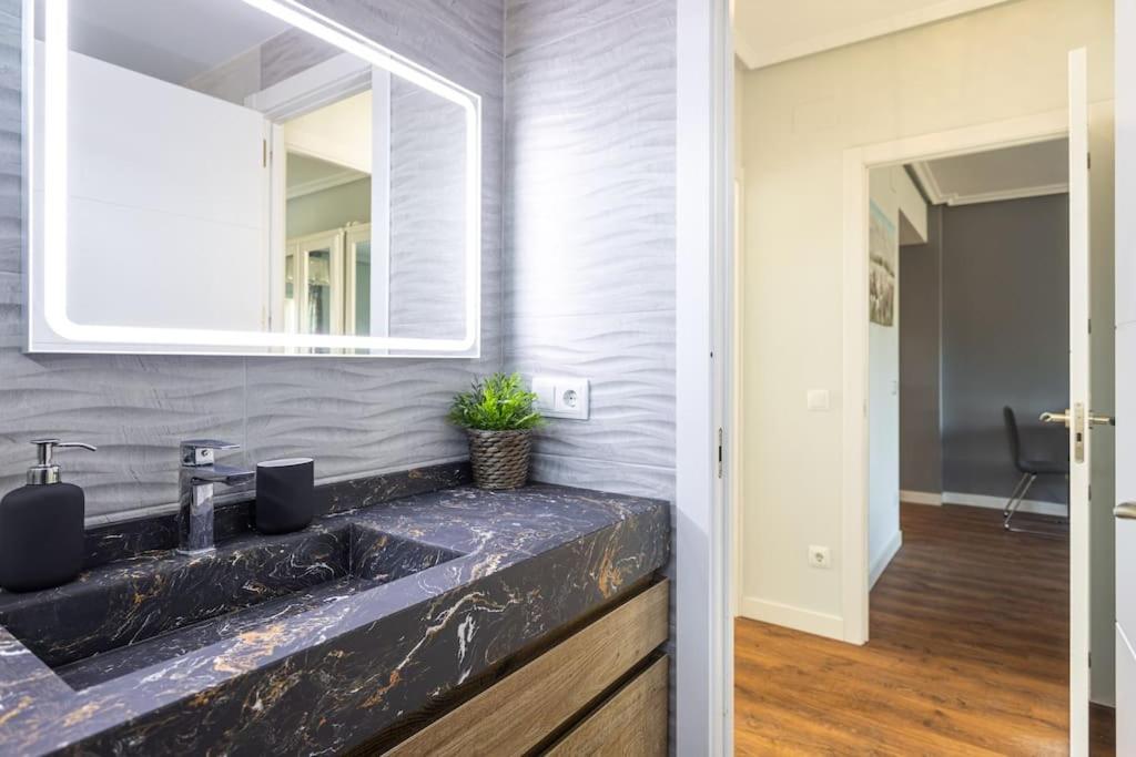 Apartment Precioso Con Vistas Excepcionales - Sgn