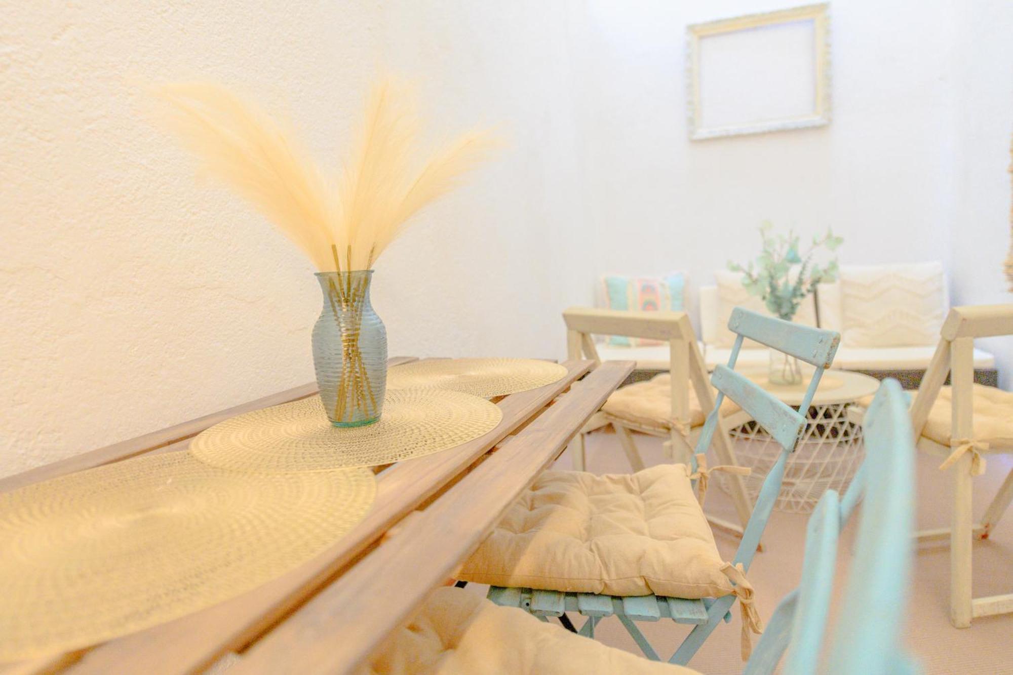 Apartamento For Encantador Estudio Temporal Con Cama Doble Y Sofa Cama, Patio Compartido Ctg86