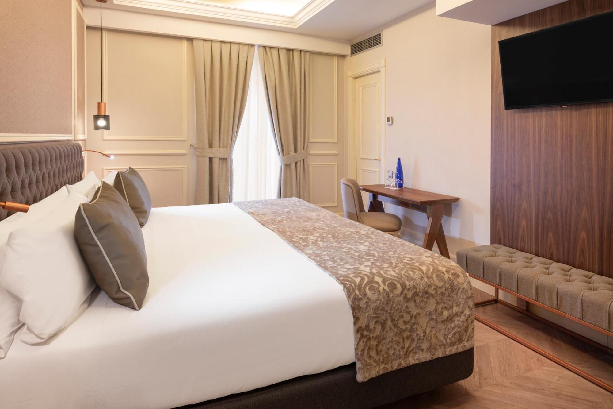 Hotel Catalonia Cortes