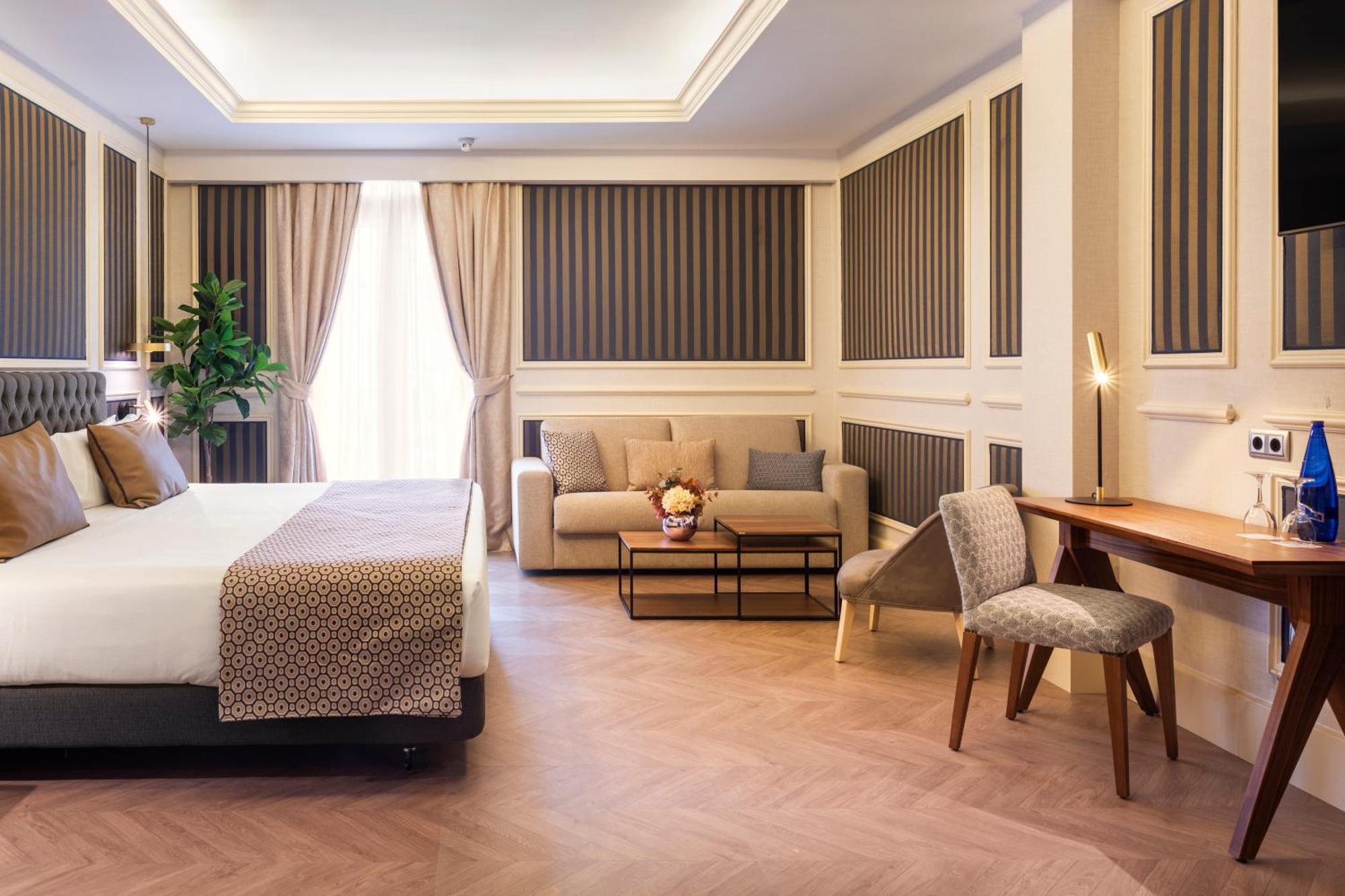 Catalonia Cortes Hotel