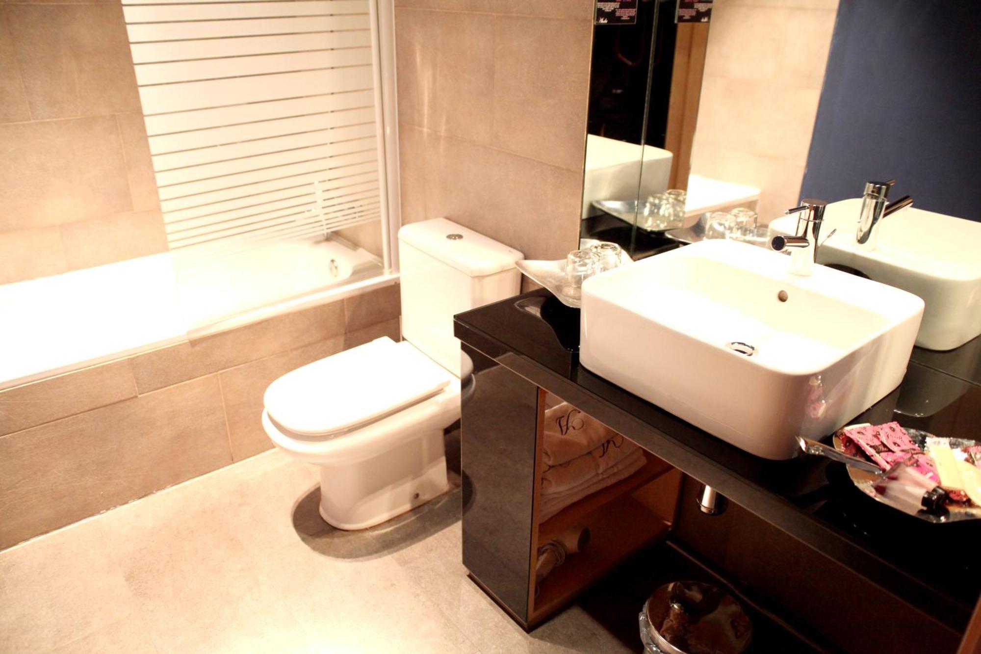 Gran Via Apartahotel 4*