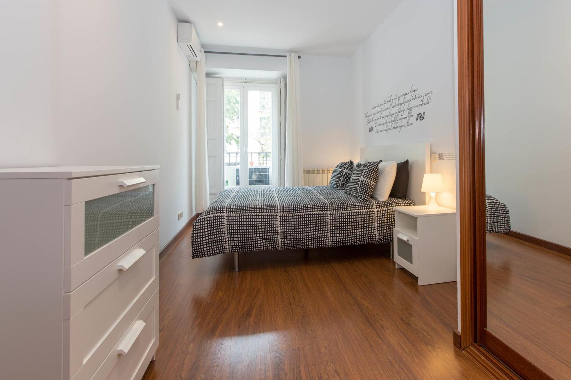 Apartamento Book In Madrid- Puerta Del Sol *