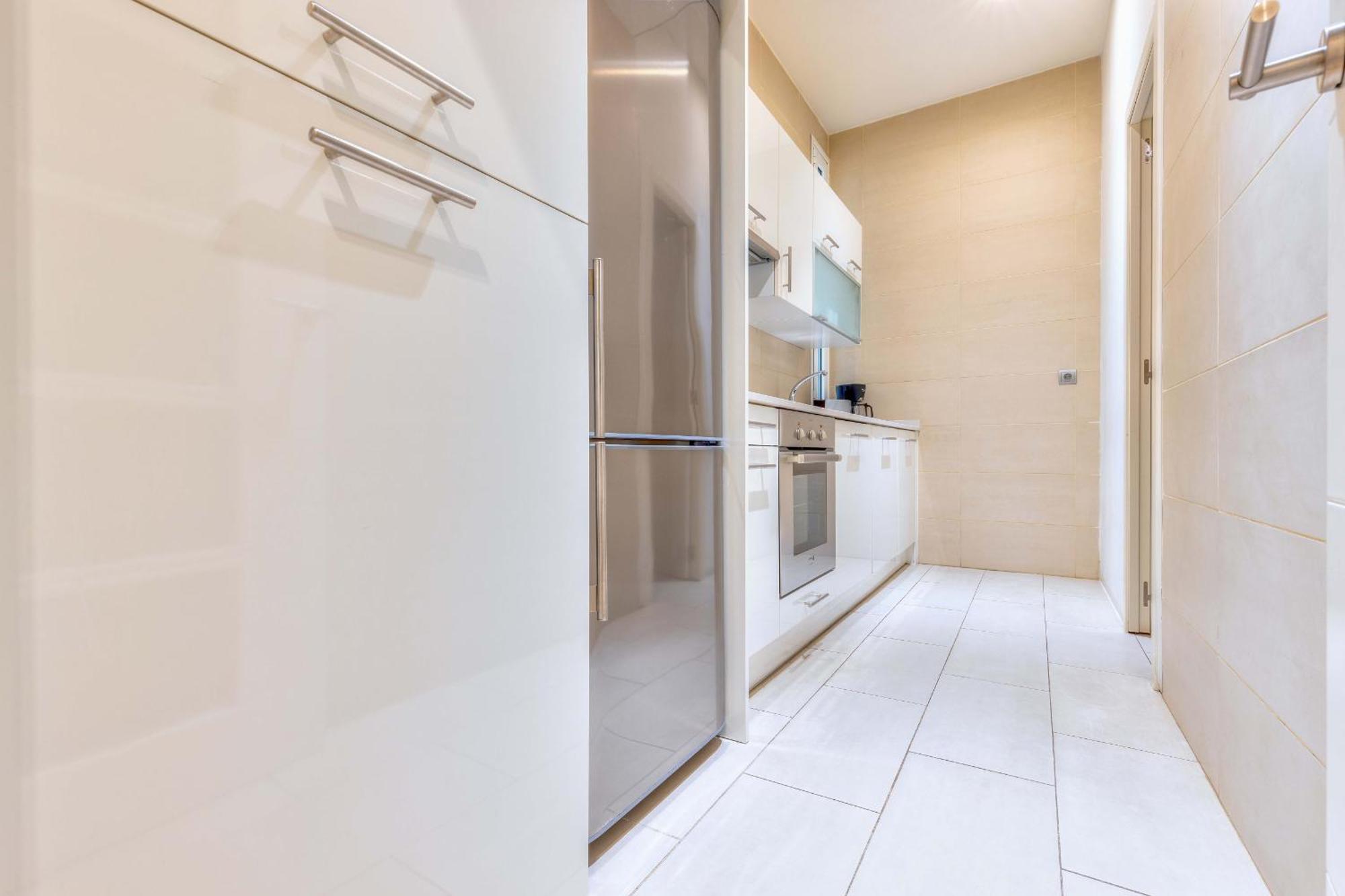 Mit House Echegaray En Apartamento *