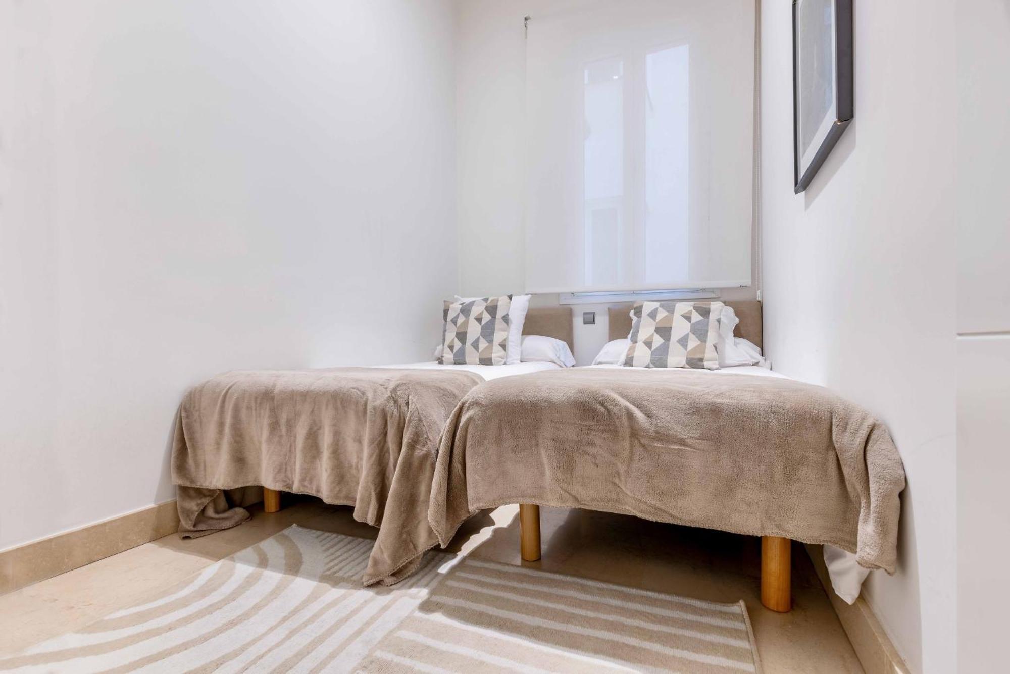 Mit House Echegaray En Madrid