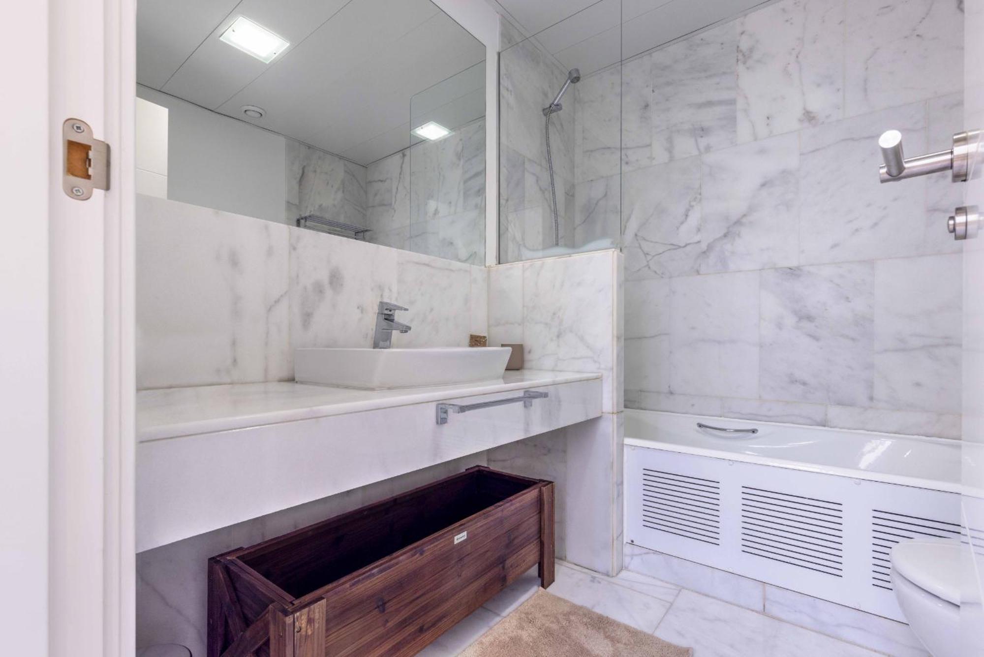 Mit House Echegaray En
