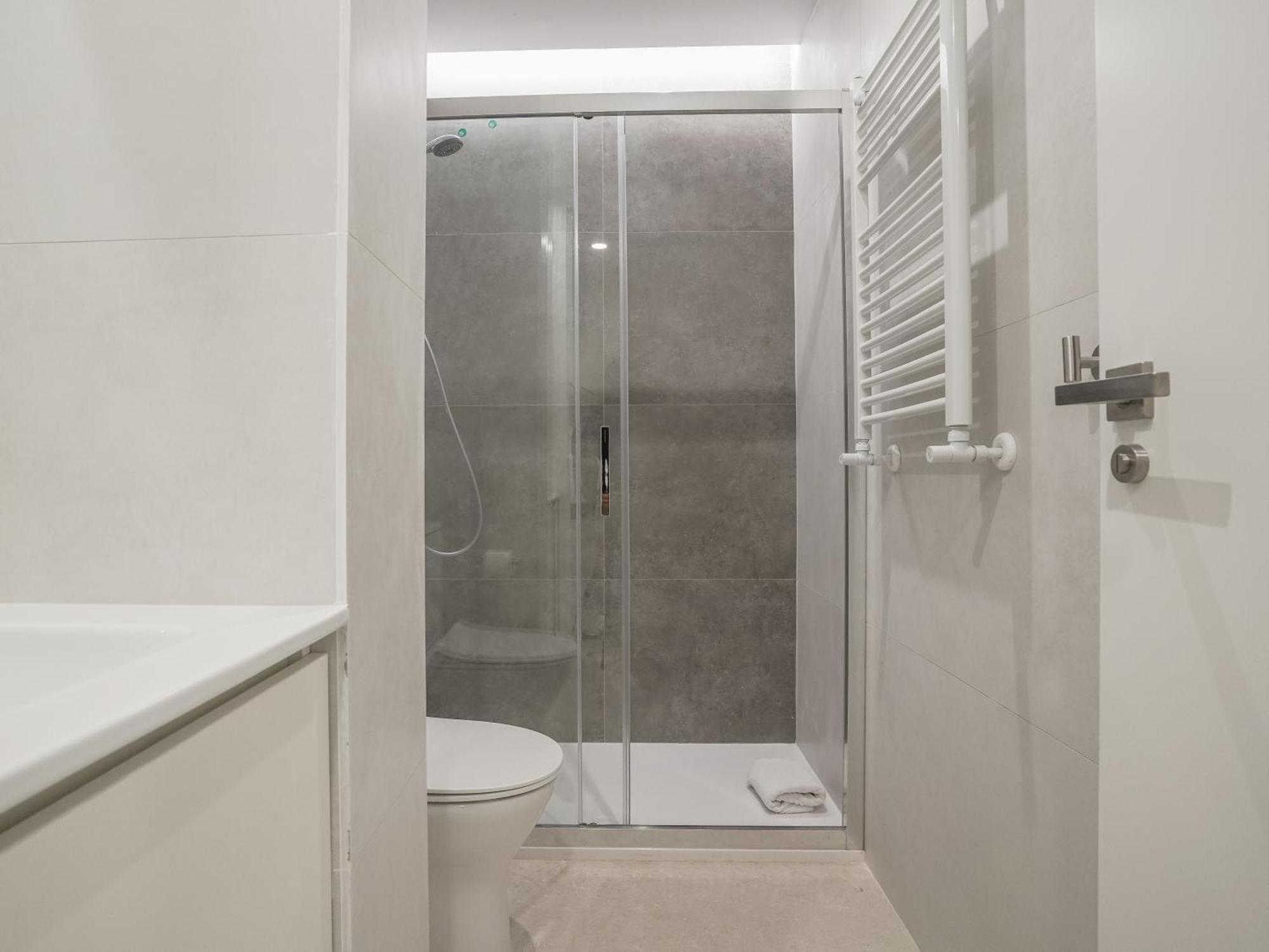 Modern Apartment-2bedrooms 2baths-bernabeu *