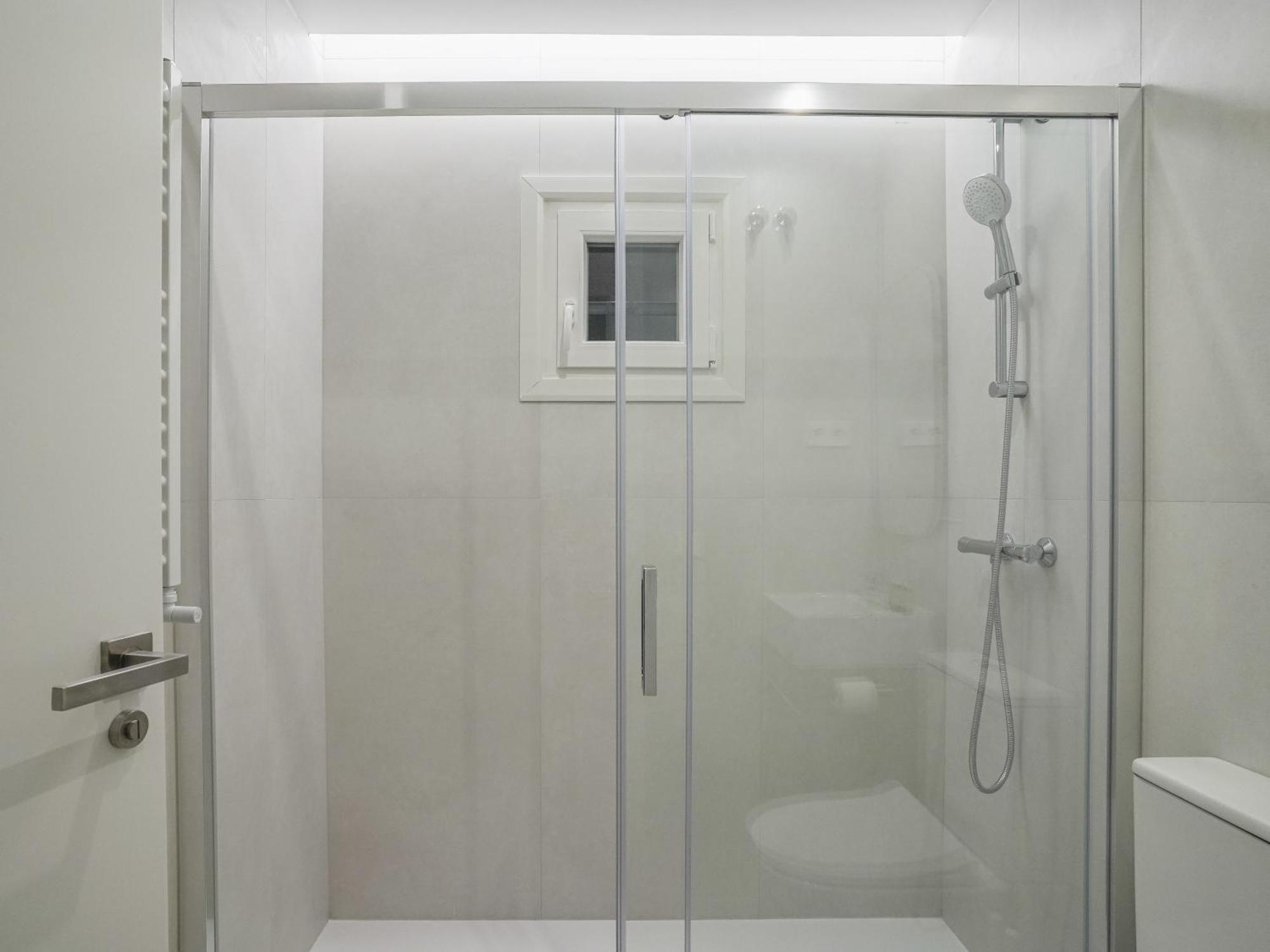 Modern Apartment-2bedrooms 2baths-bernabeu *