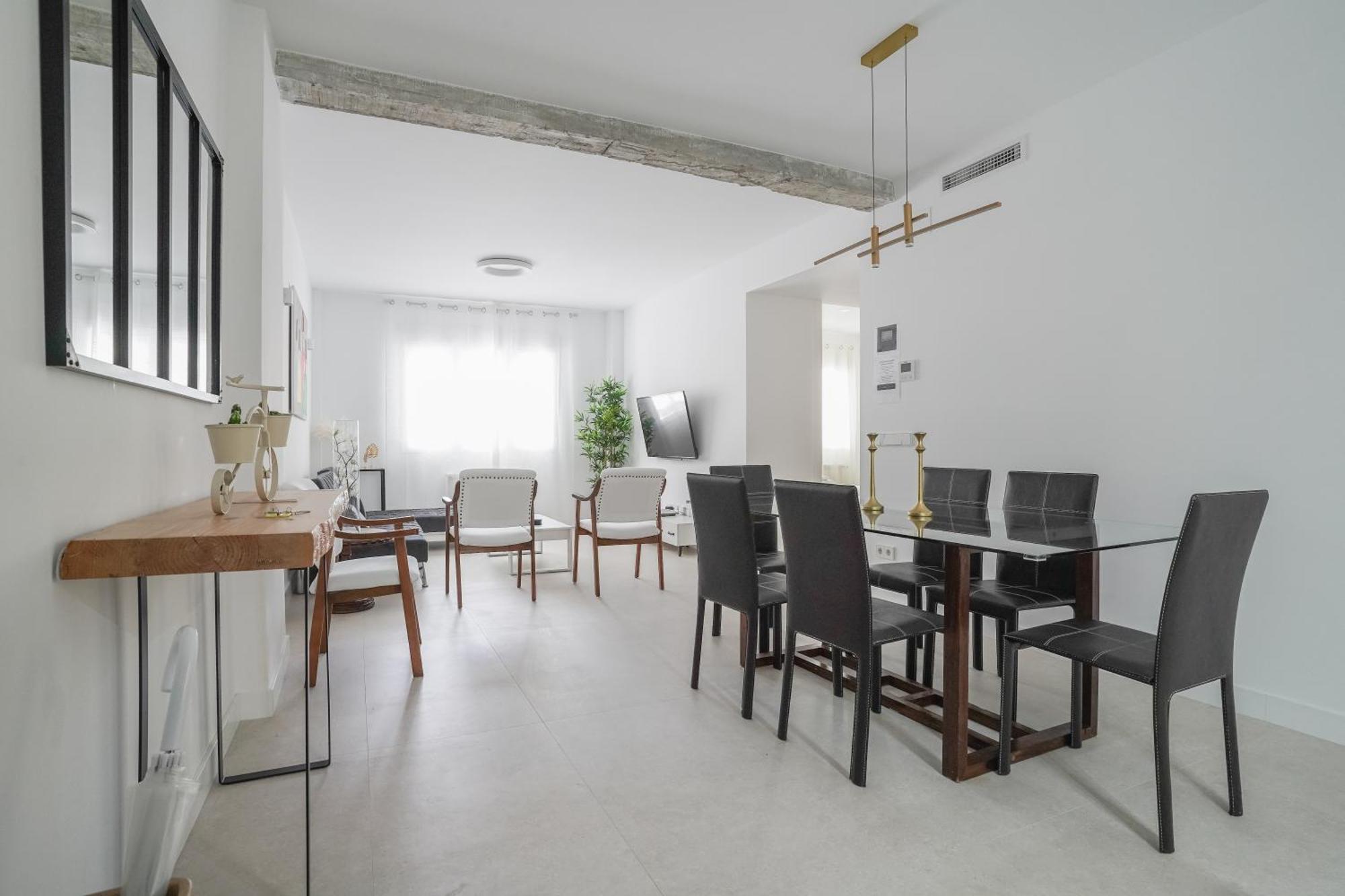 Modern Apartment-2bedrooms 2baths-bernabeu Madrid