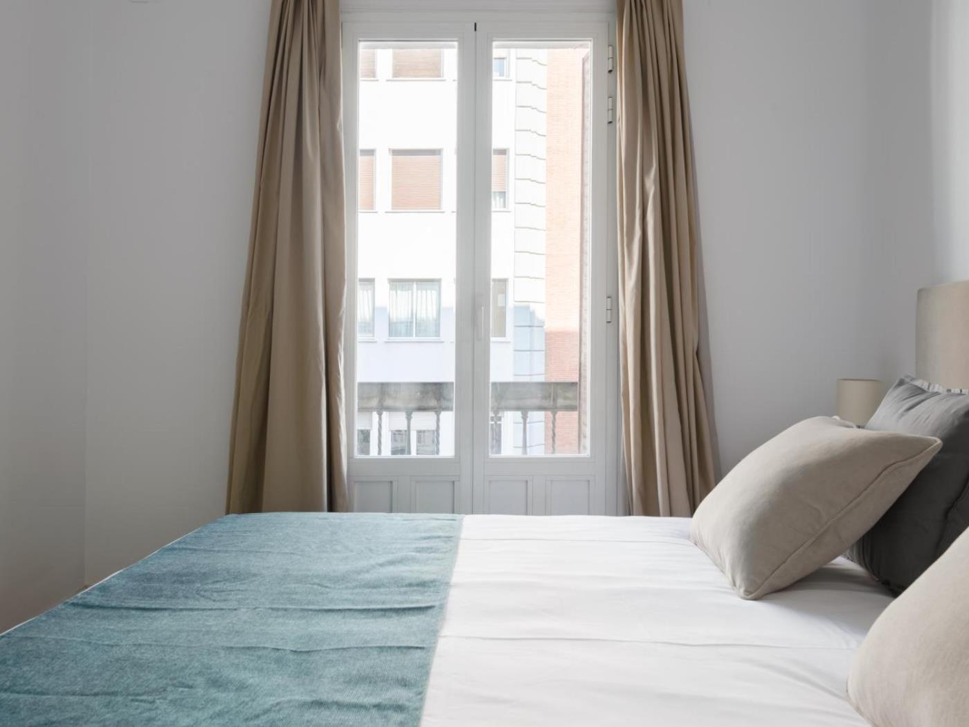 Apartamento Montaber - La Paz Market Madrid