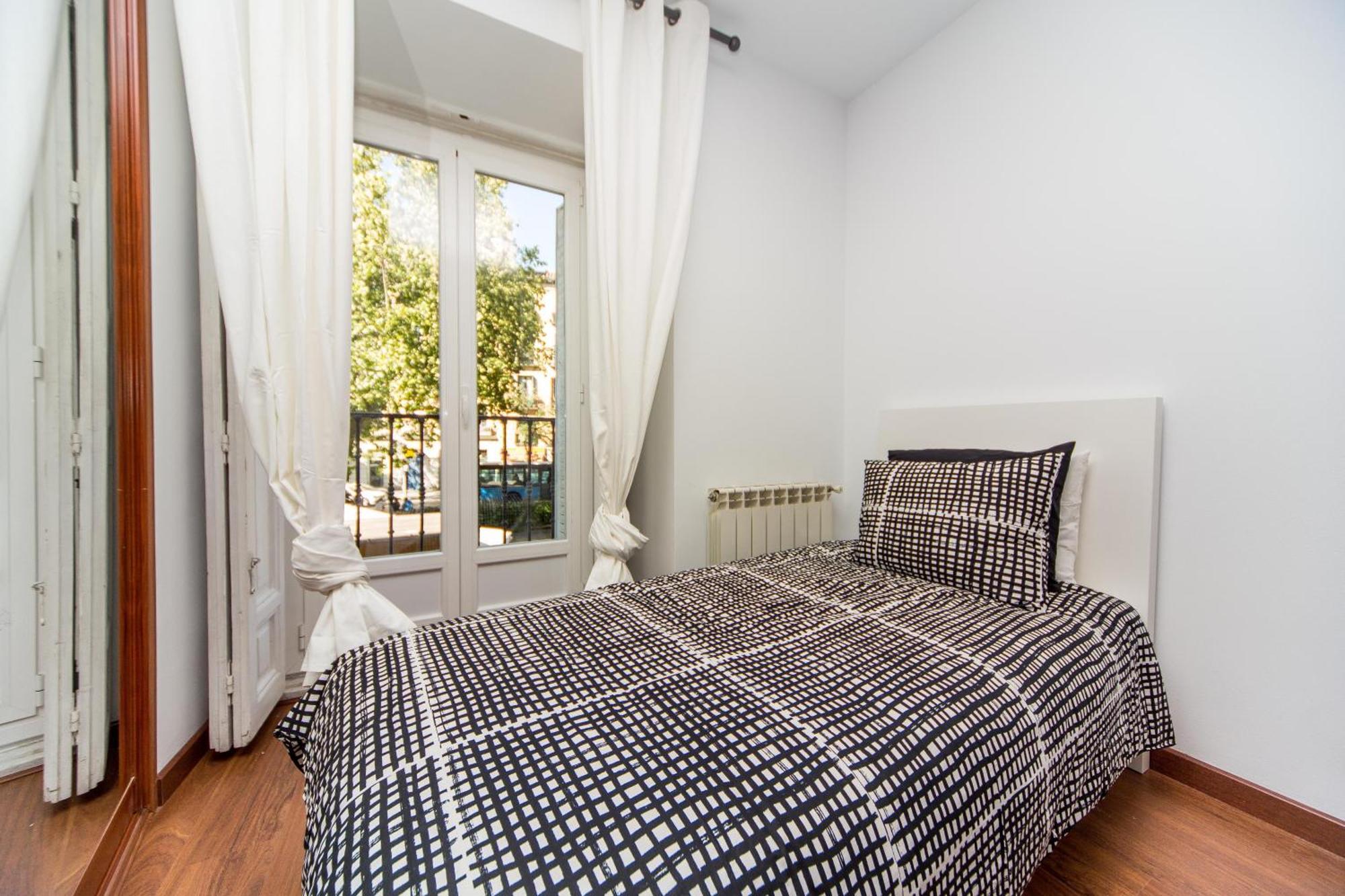 Apartamento Book In Madrid- Puerta Del Sol