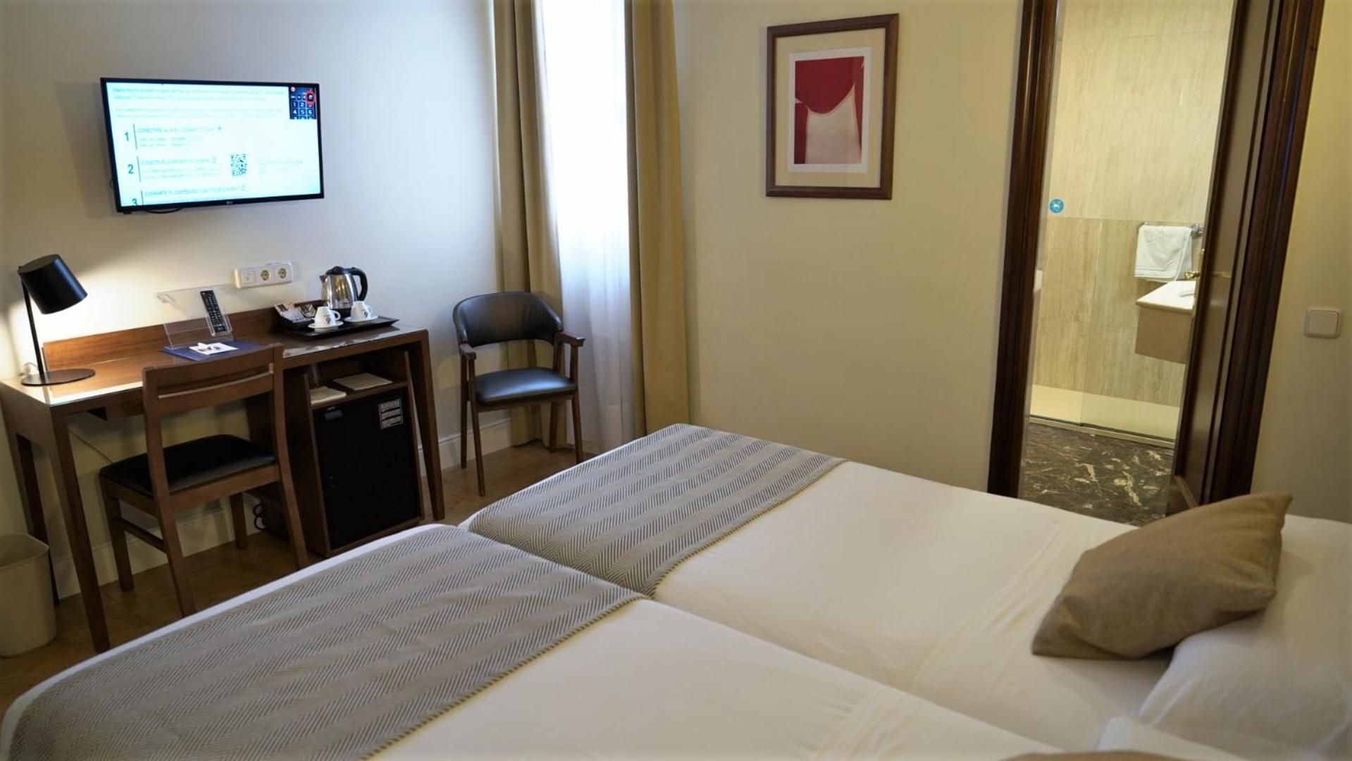 Condes Hotel