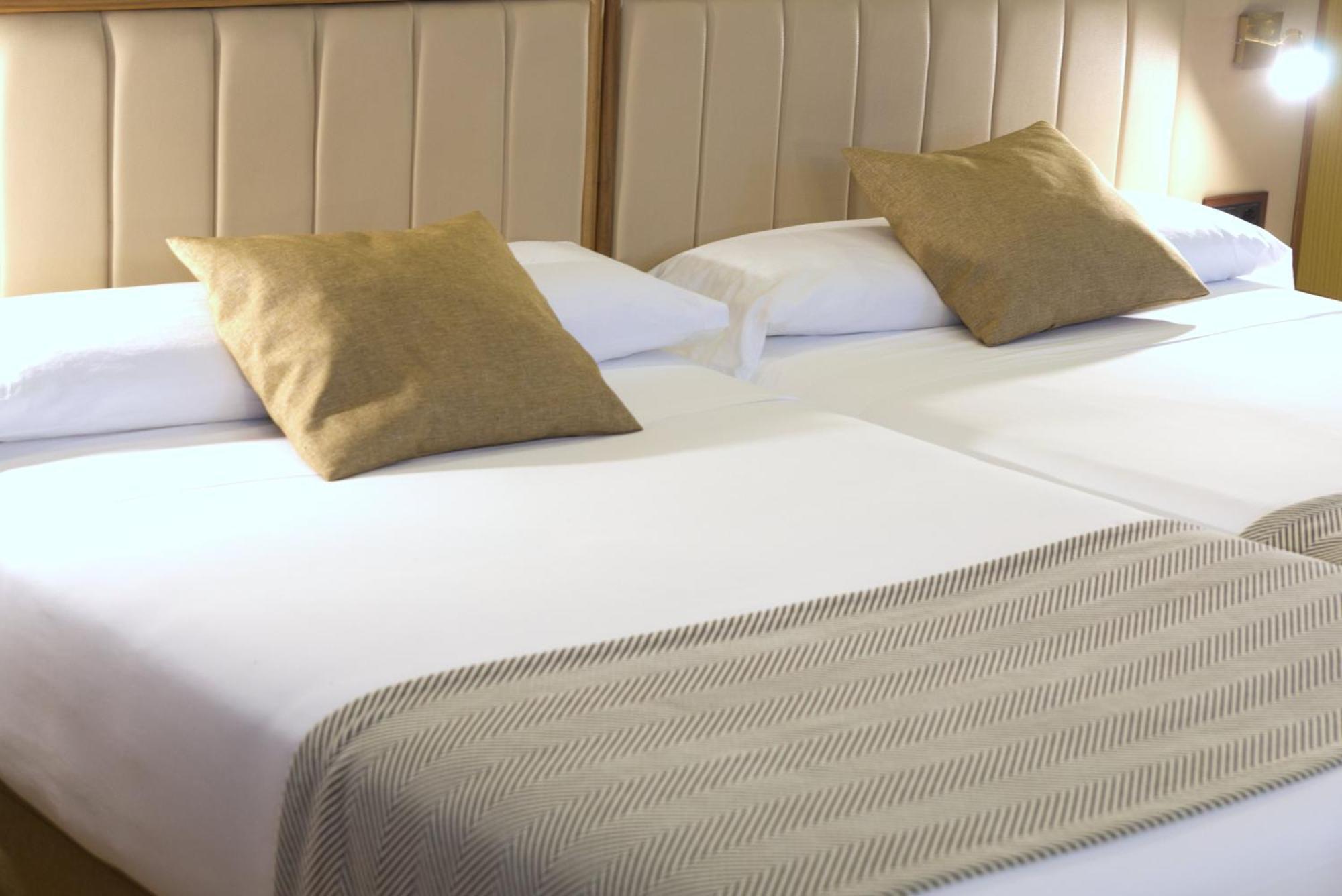 Condes Hotel 3*