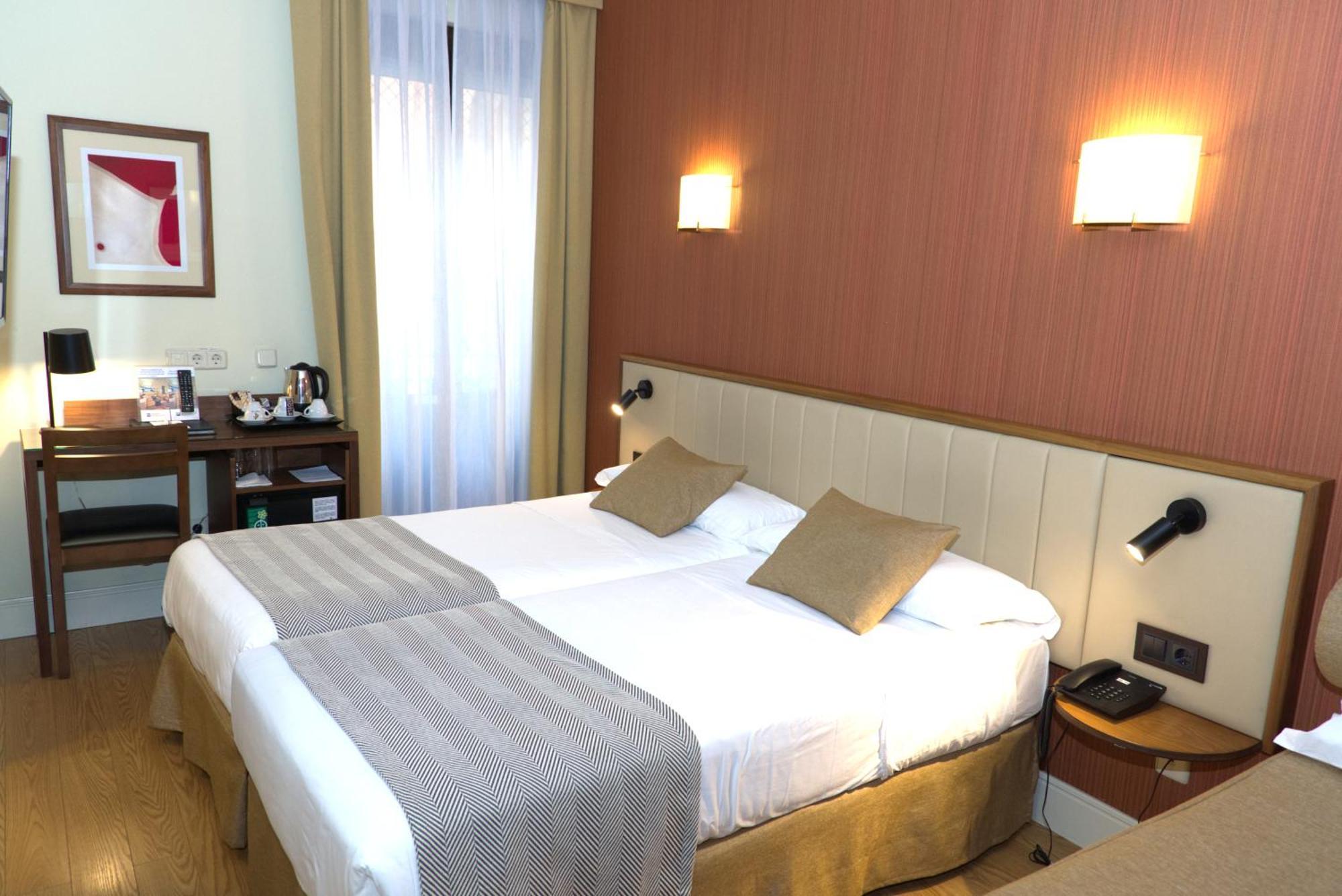 Condes Hotel 3*