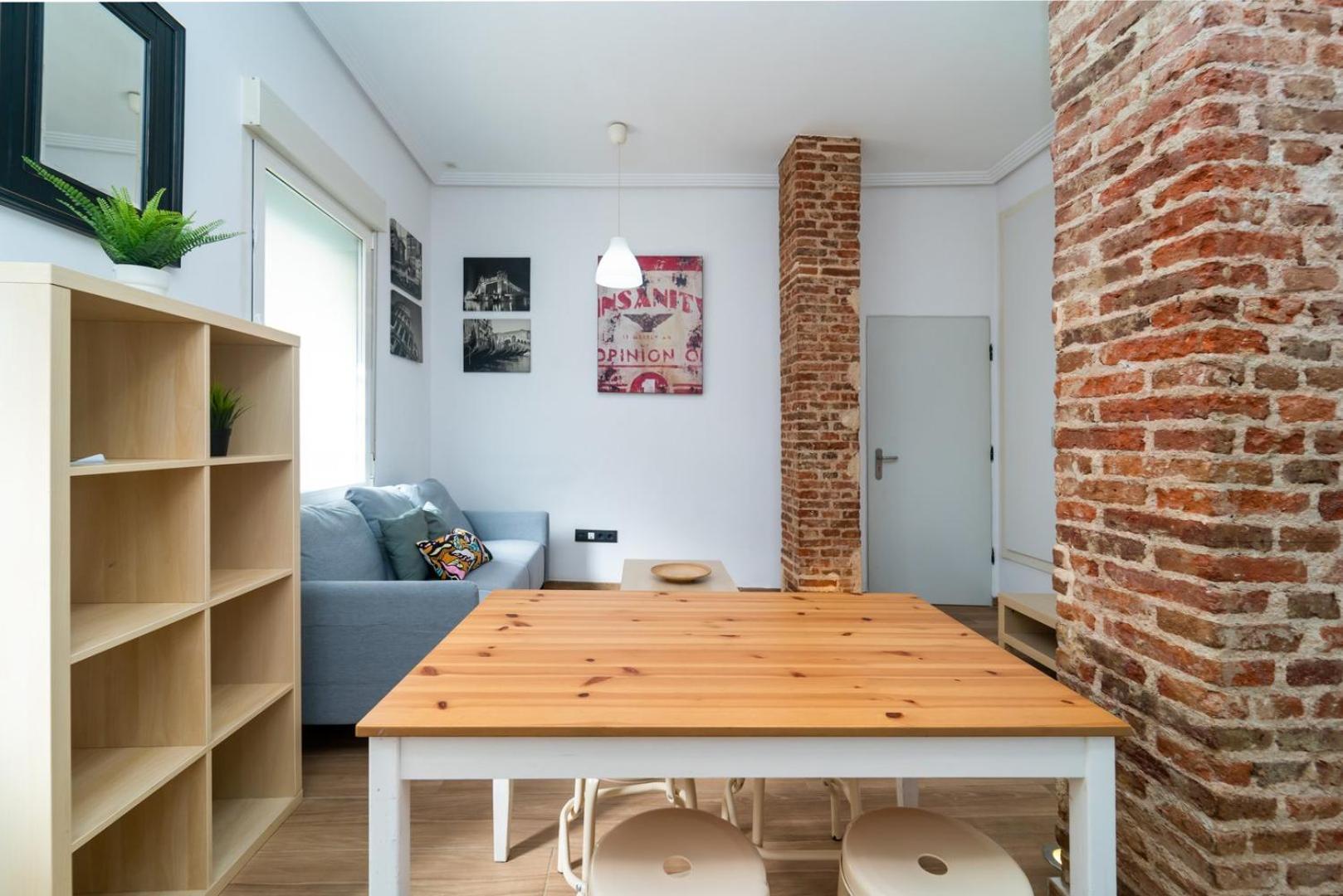 Guestready - Mais Um Tijolo Na Parede Madrid