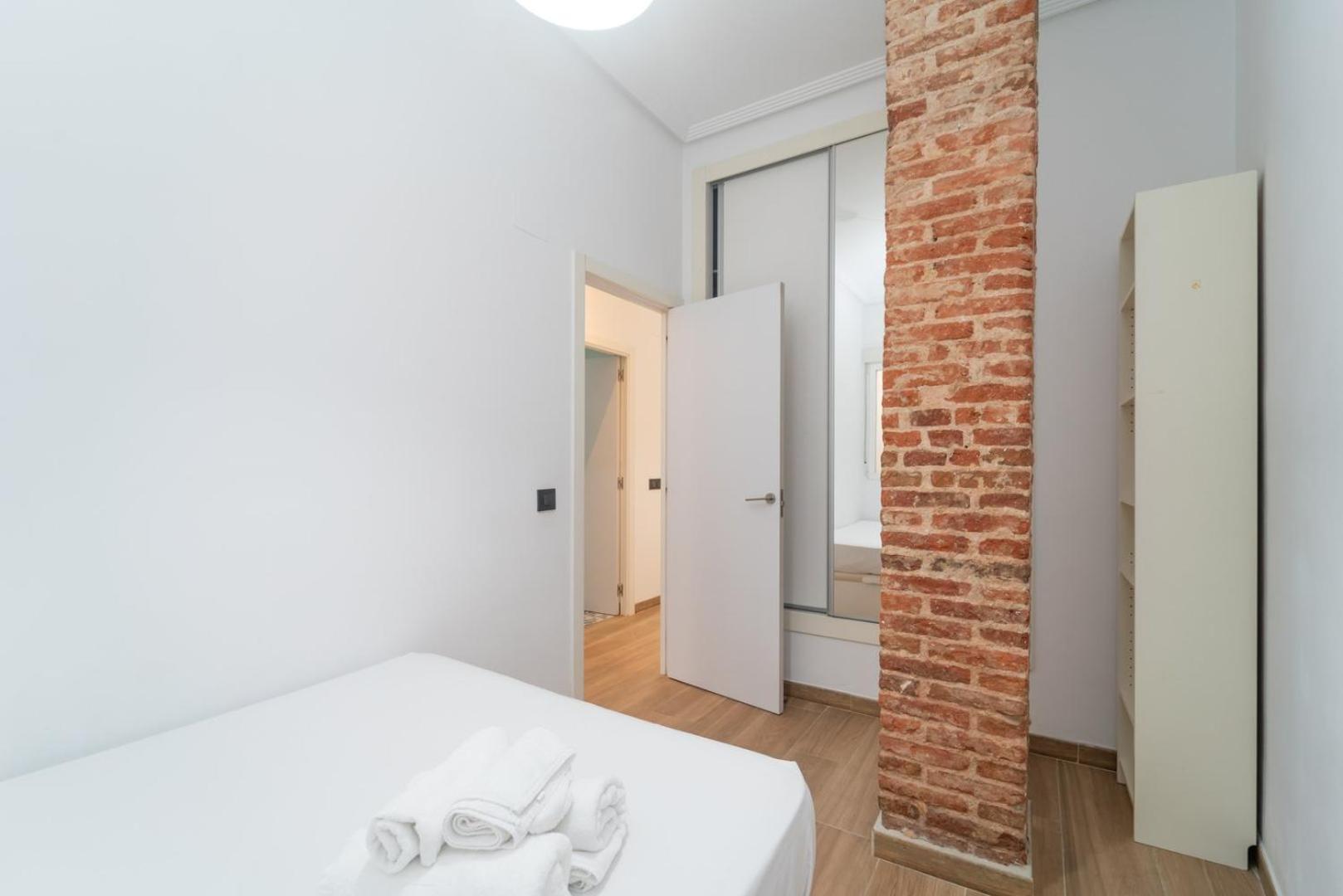 Guestready - Mais Um Tijolo Na Parede Madrid