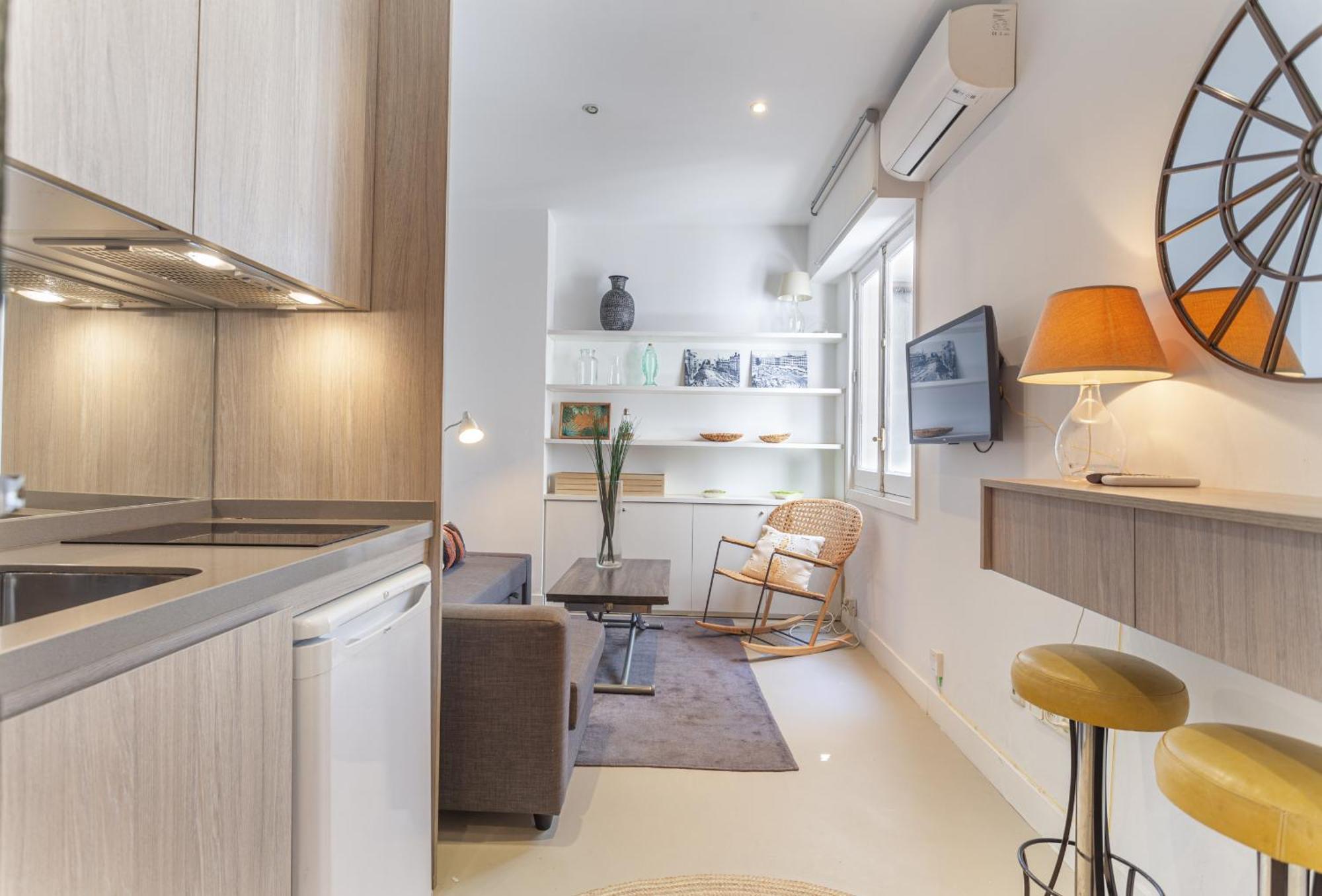 Cortes Ii En Apartamento Madrid