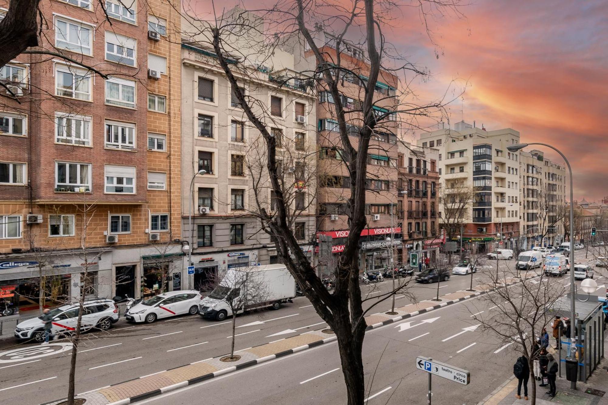 Apartamento Charming Embajadores Ii - *