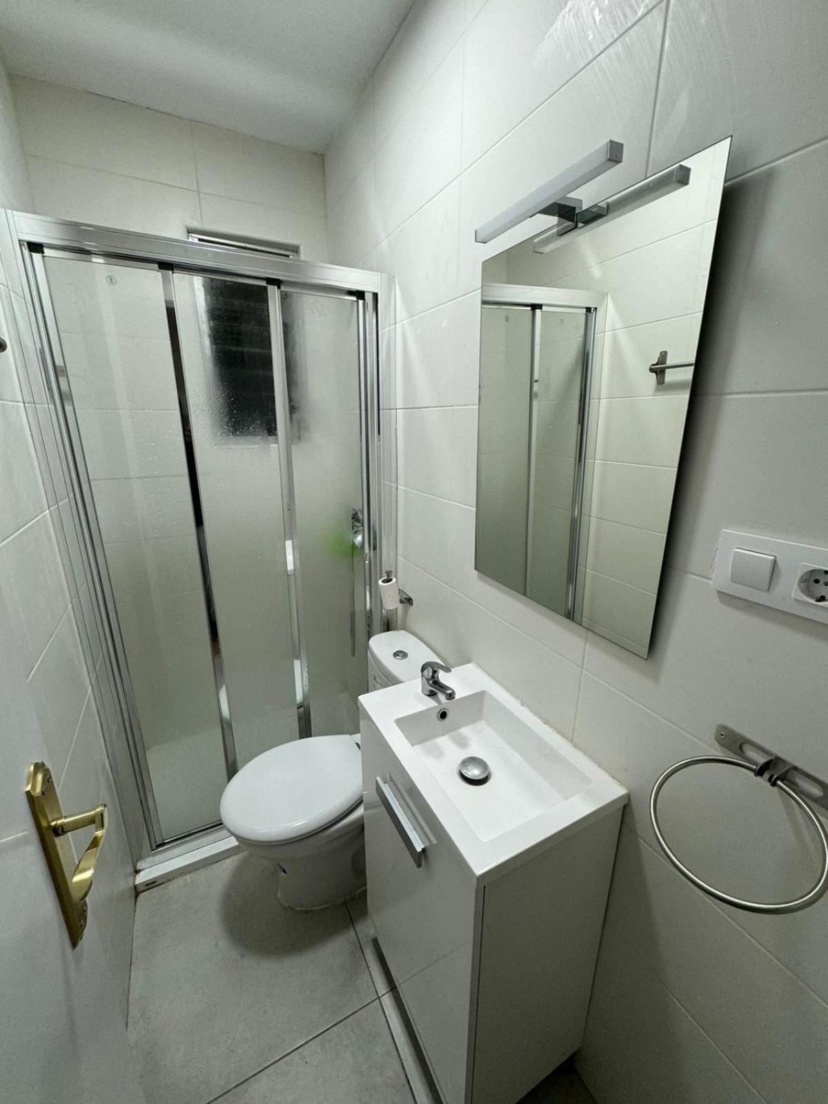 Pensión Basic Madrona 3*