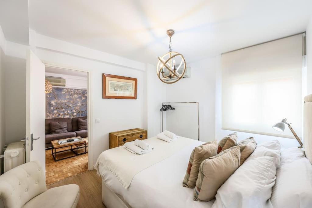 Urban Oasis In - Steps From River Manzanares Apartamento *