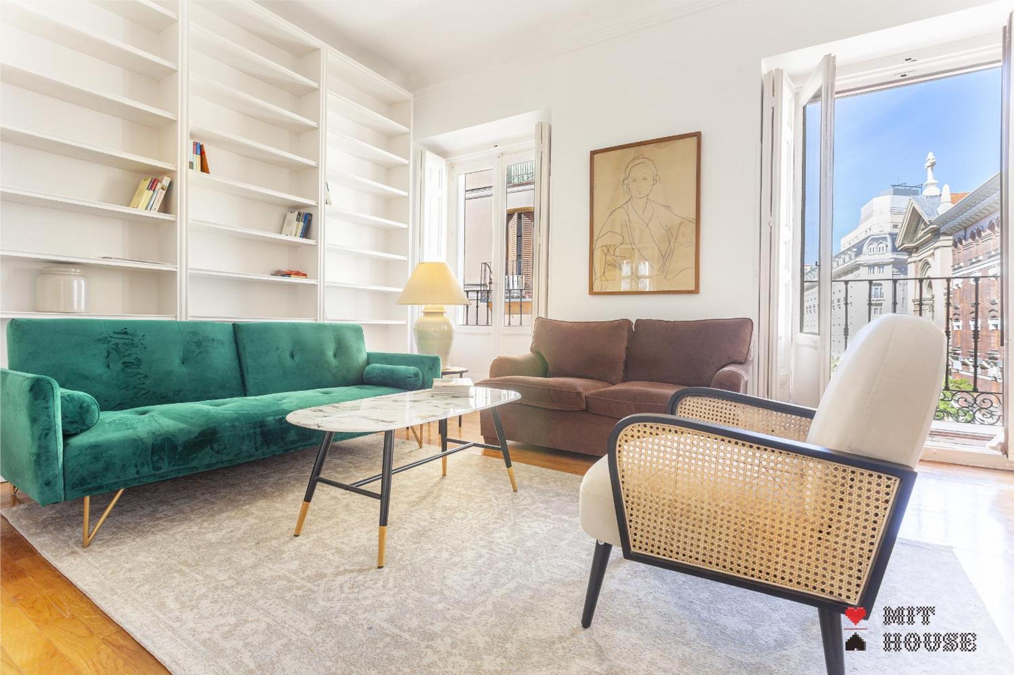 Mit House Paseo Del Prado Ii En * Madrid