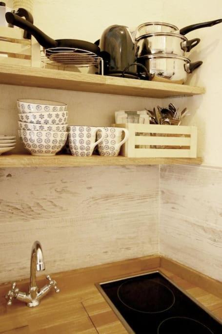 Apartamento Mini Estudio De 8 M2 En El Corazon De Malasana De Membrillosuites