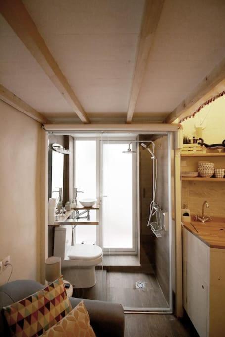 Mini Estudio De 8 M2 En El Corazon De Malasana De Membrillosuites Apartamento Madrid