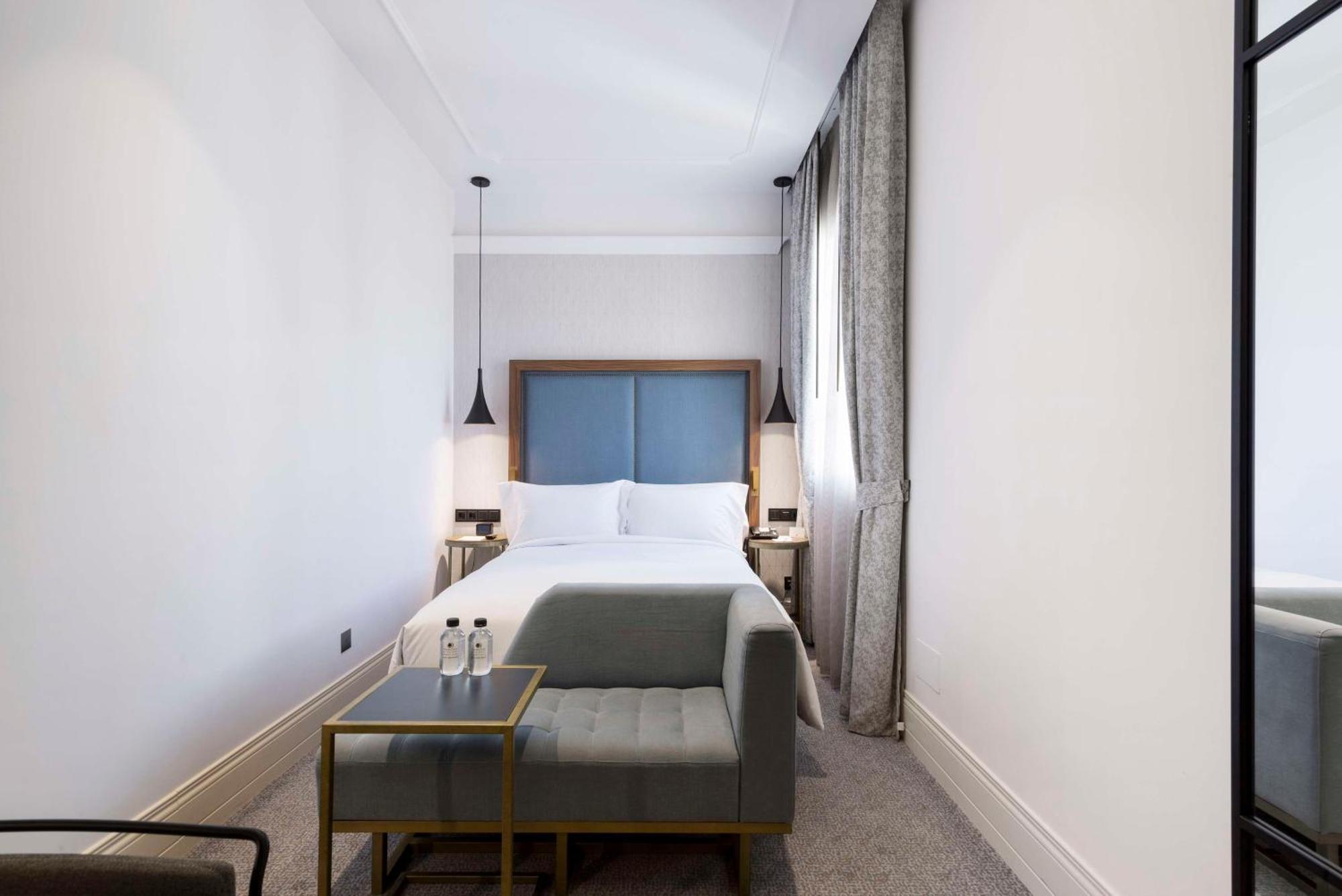 Doubletree By Hilton Madrid-prado Hotel 4*