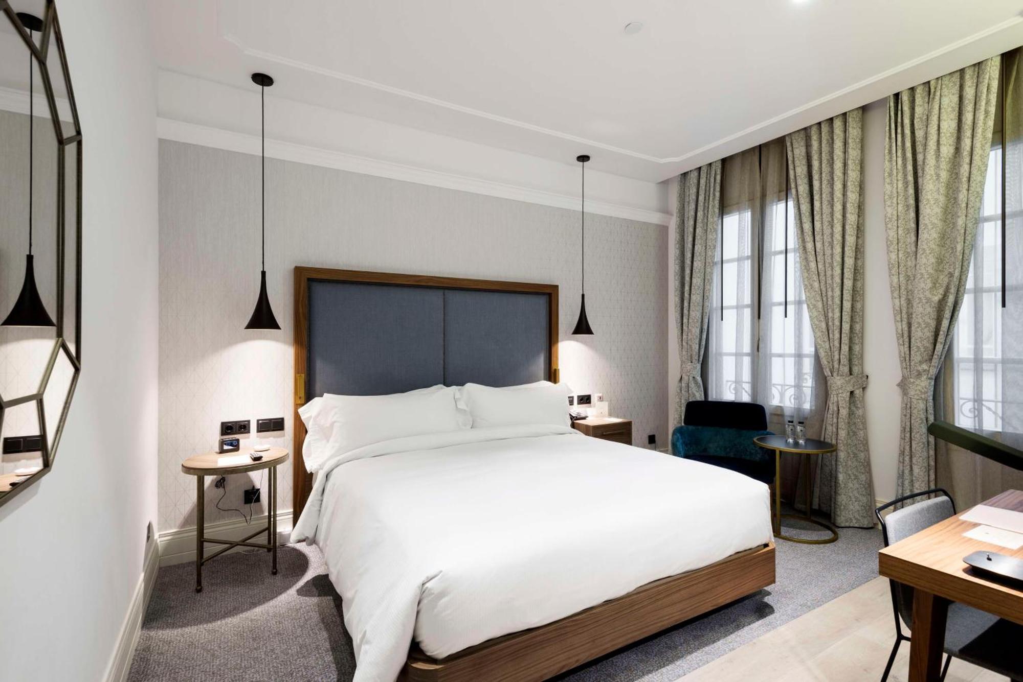Doubletree By Hilton Madrid-prado Hotel Madrid