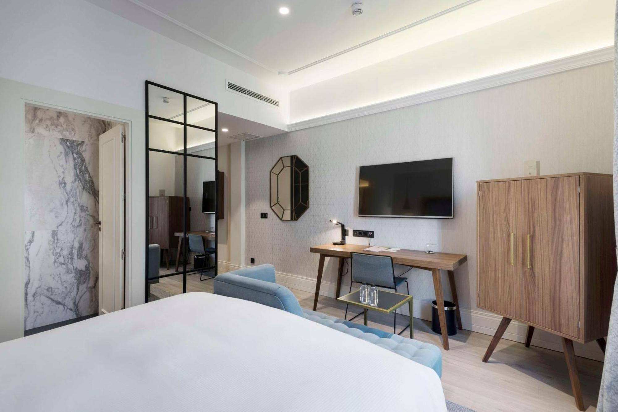 Doubletree By Hilton Madrid-prado Hotel 4*