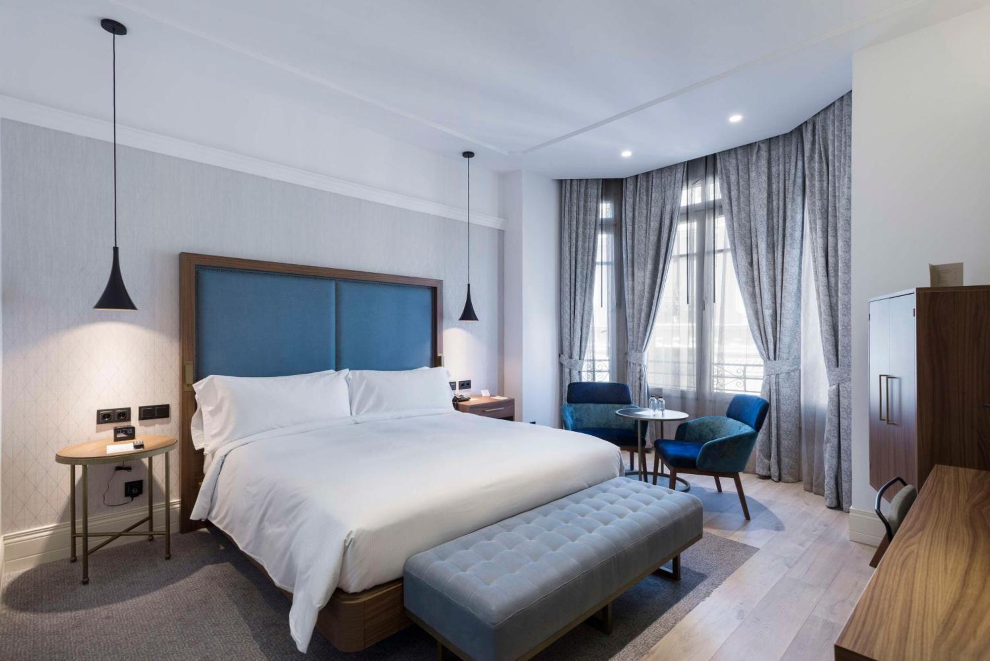 Doubletree By Hilton Madrid-prado Hotel Madrid