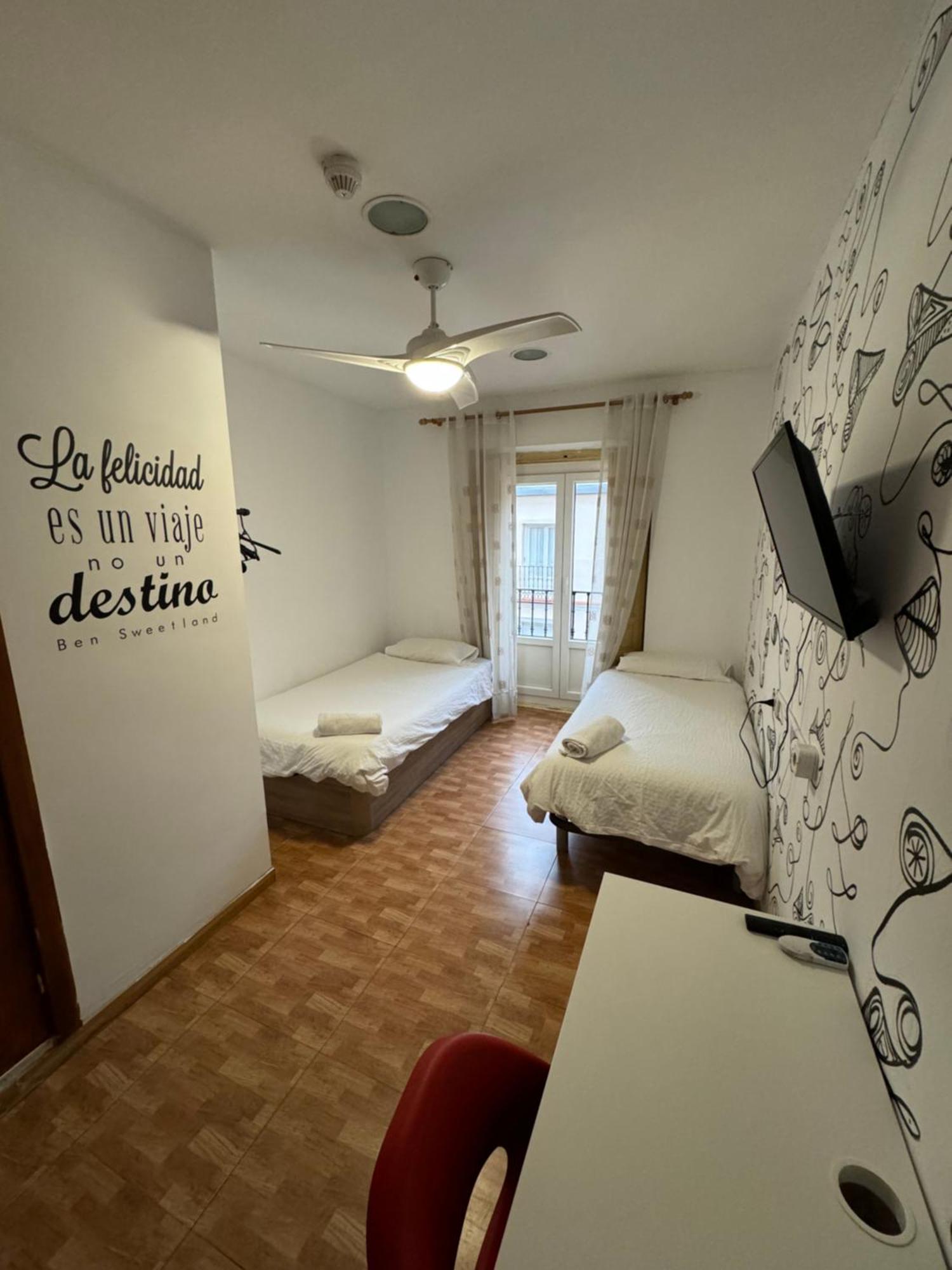 Residencia De Estudiantes Rosales *